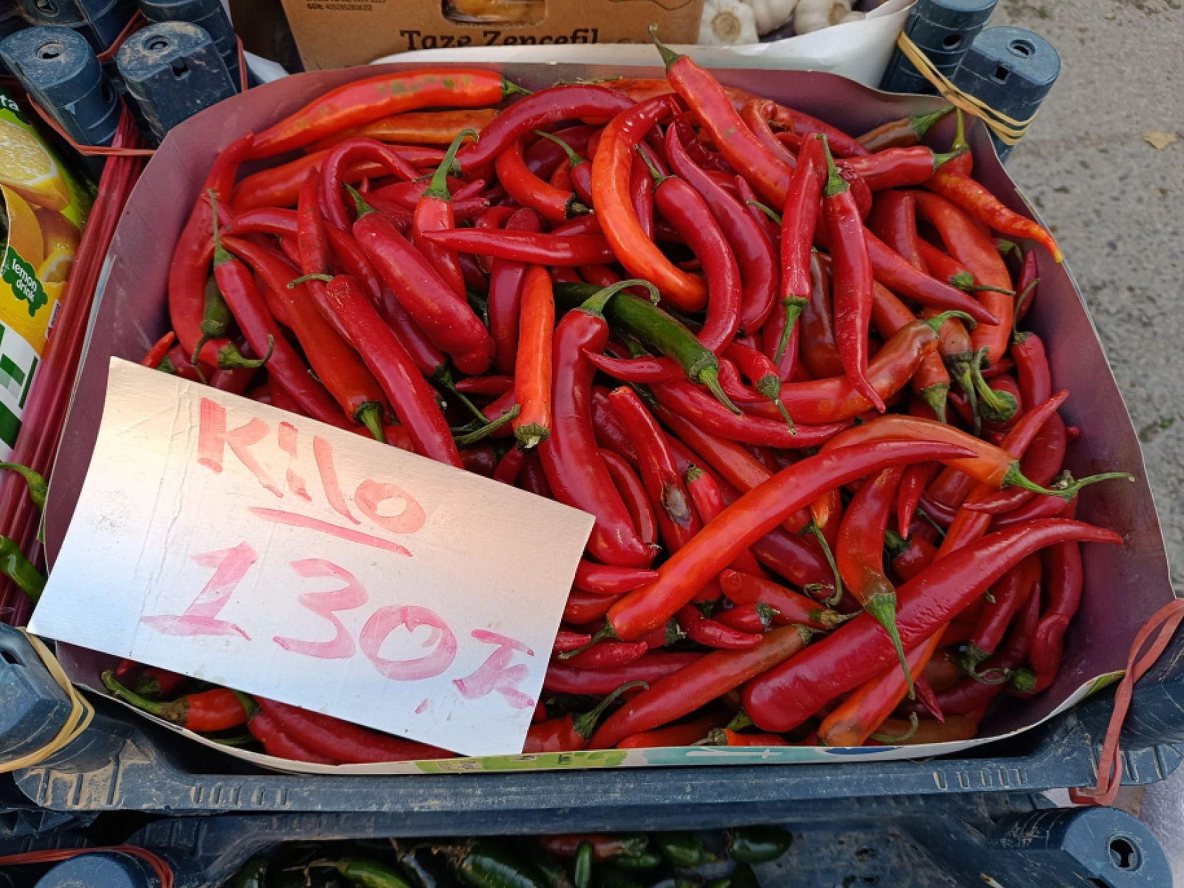 Malatya'da soğuk hava pazar fiyatını uçurdu: Domates, salatalık 50 lira…