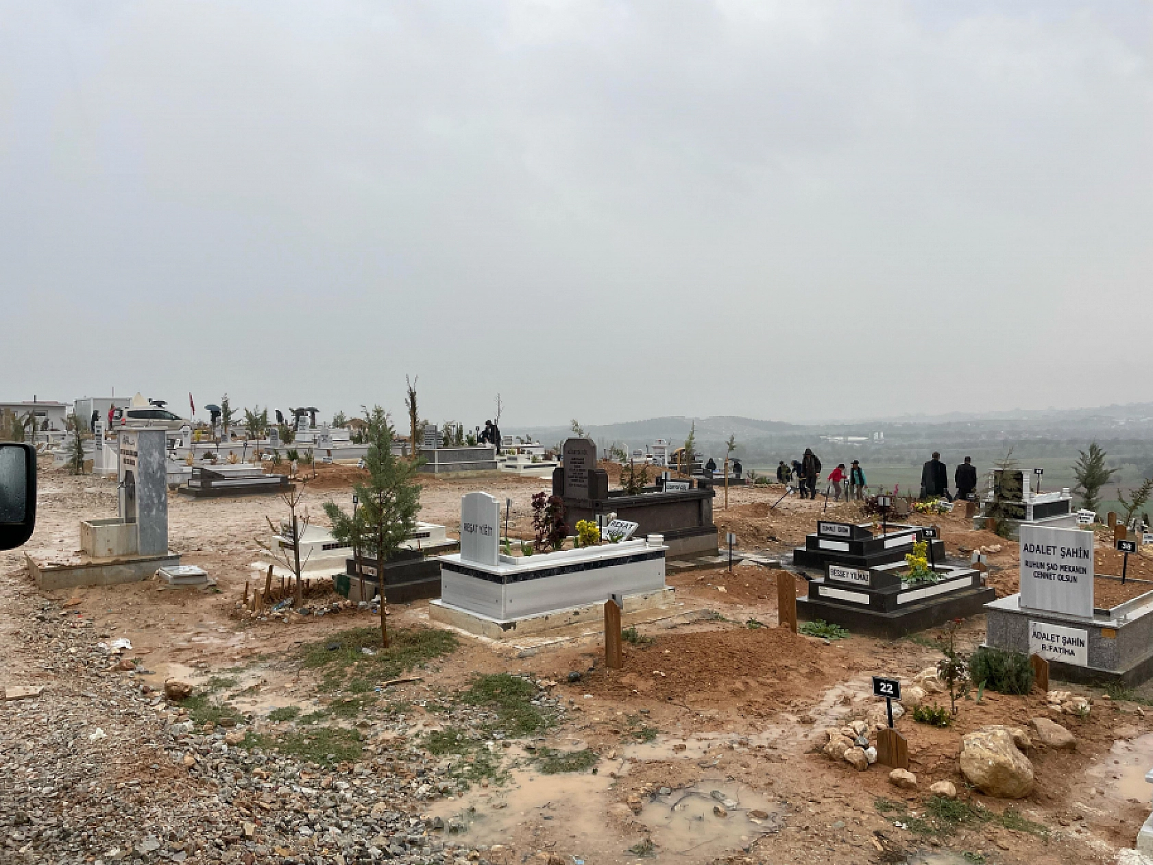 Depremin acıları bayramda da taze!