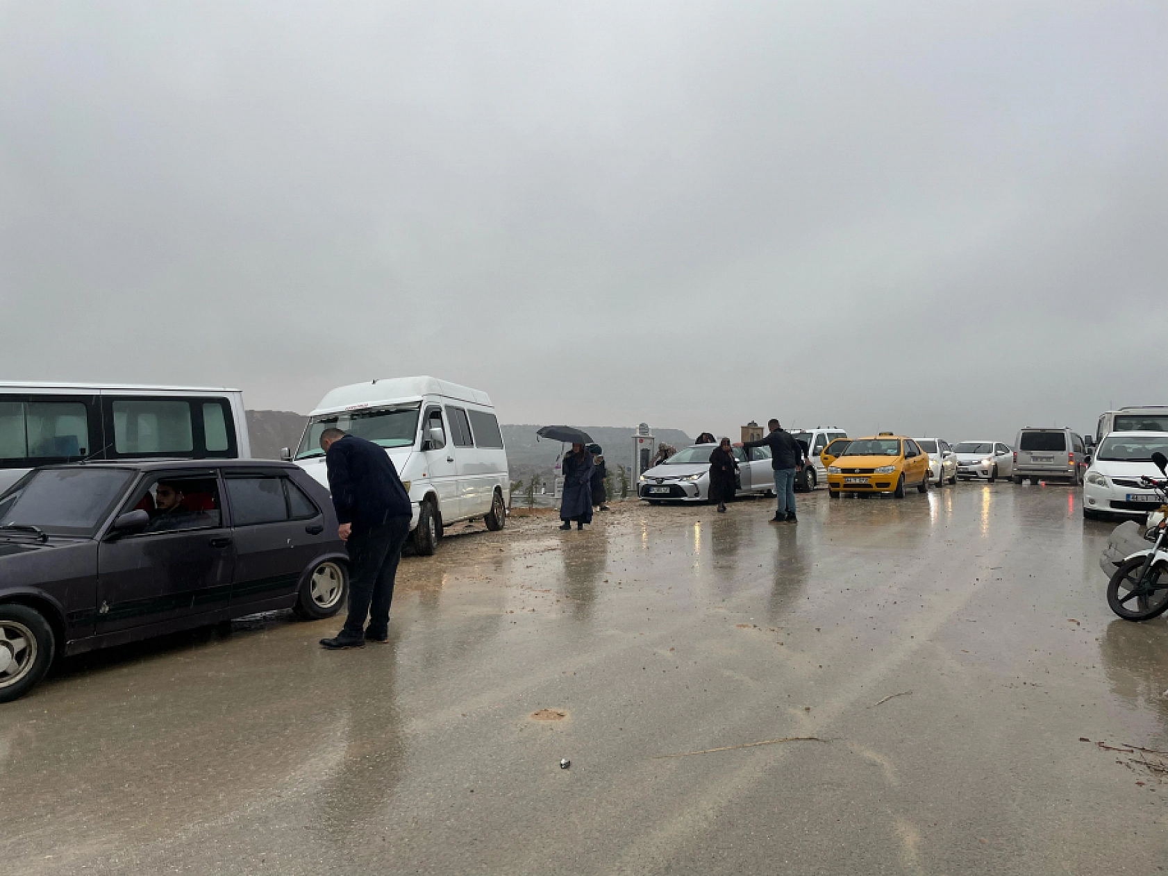 Depremin acıları bayramda da taze!