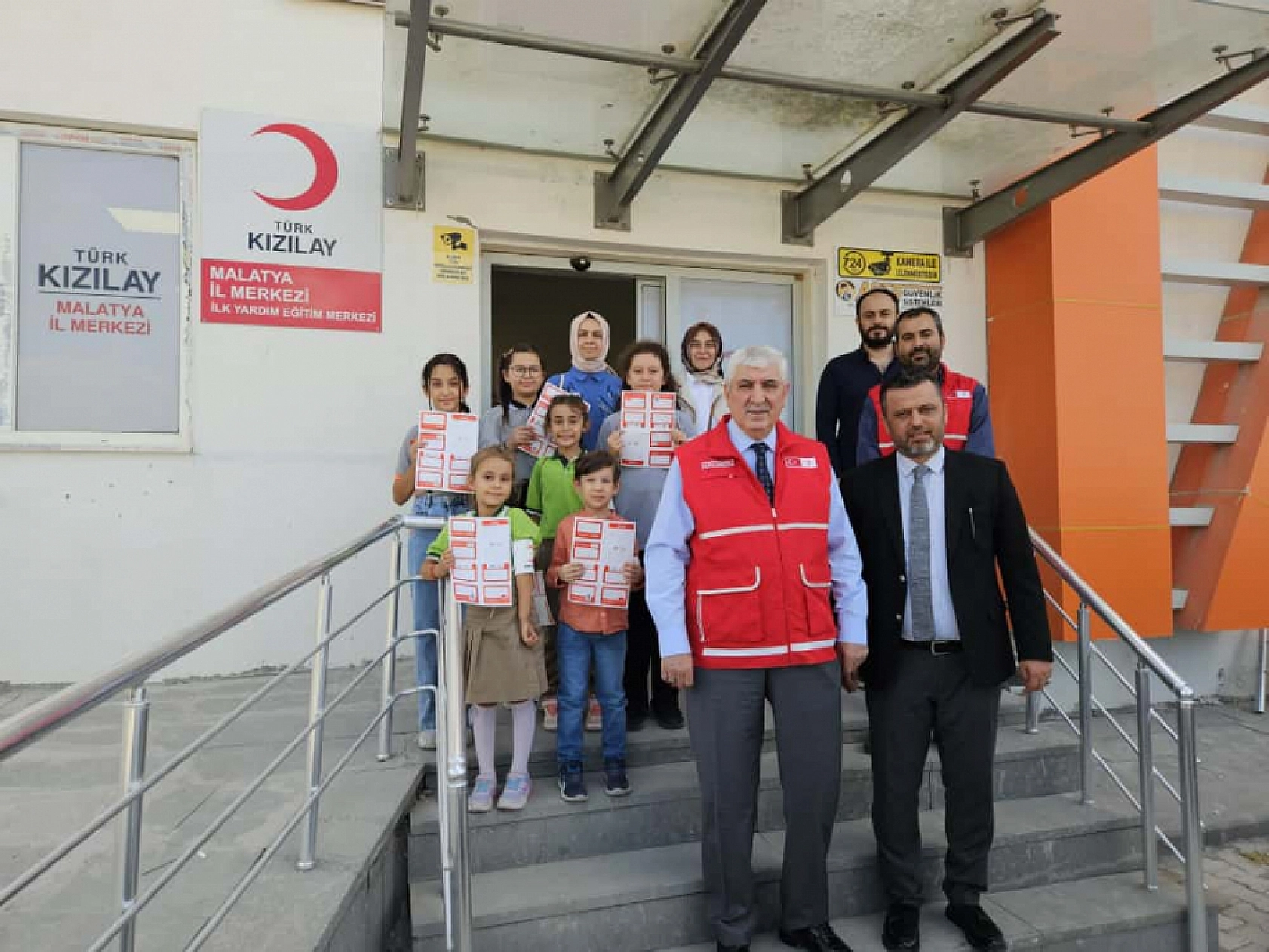 Malatya'da küçük kalplerden büyük bağış