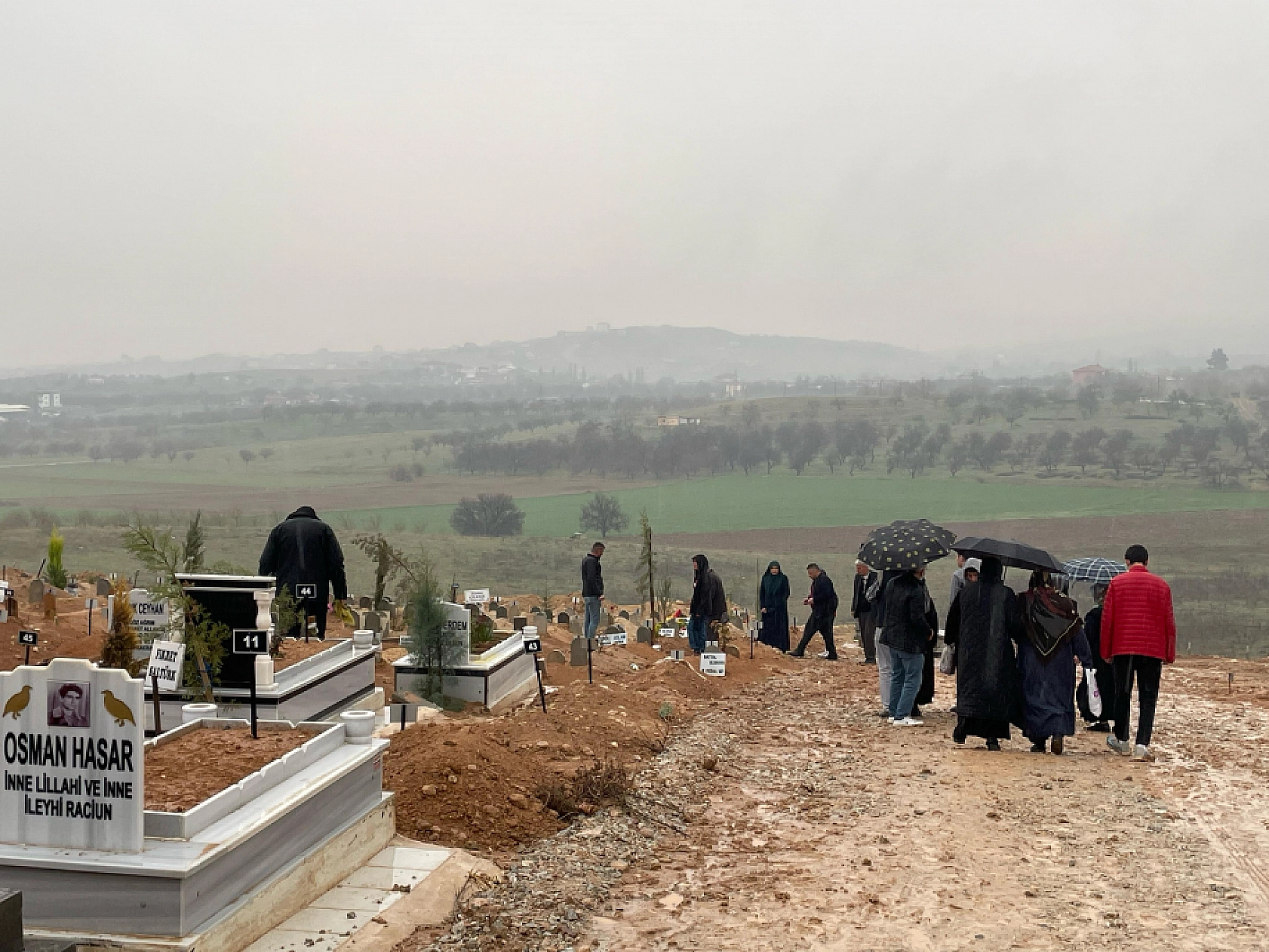 Depremin acıları bayramda da taze!