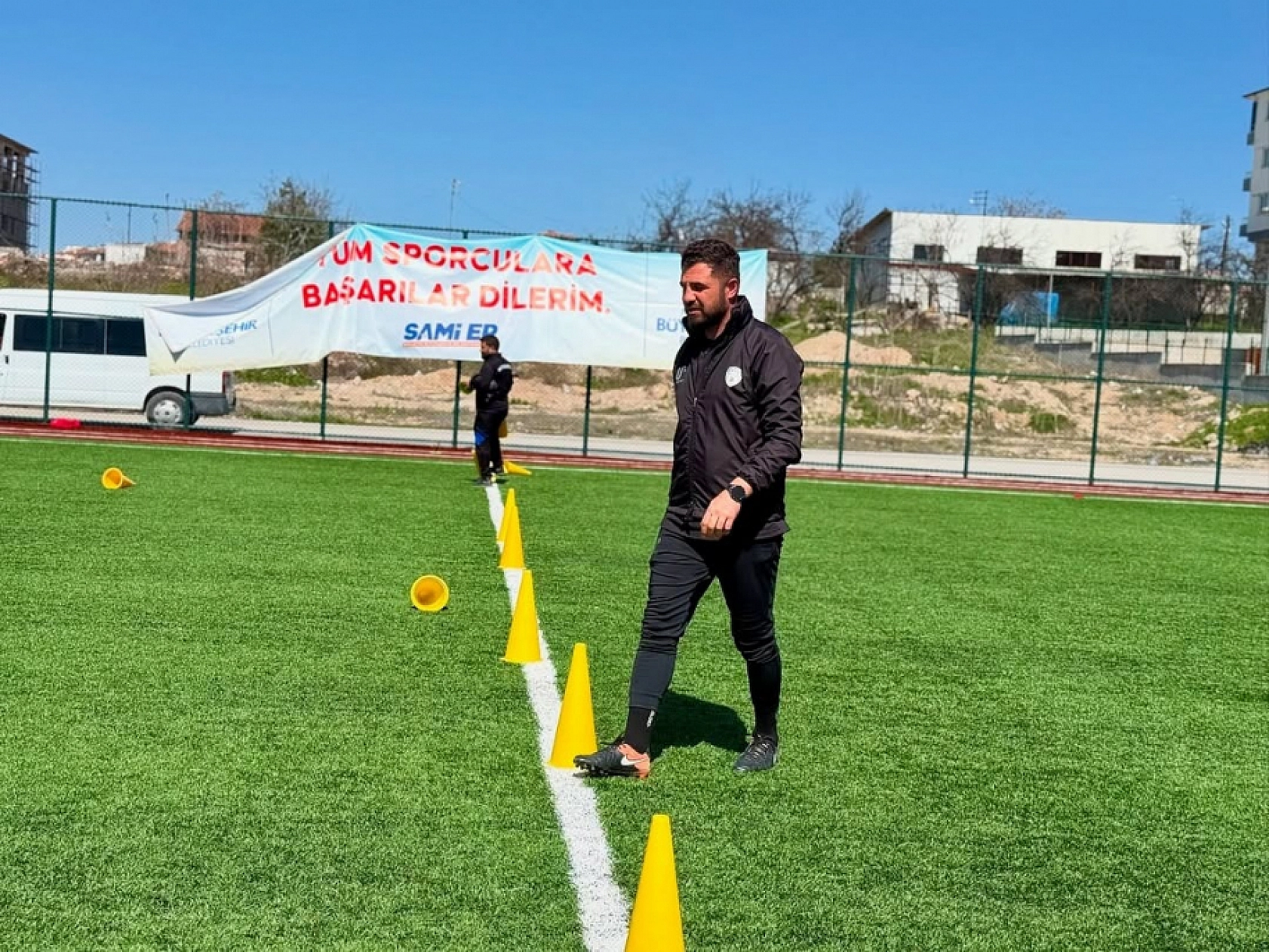 Zirveden sonra veda: Yeşilyurtspor şampiyon ekibi dağıttı!