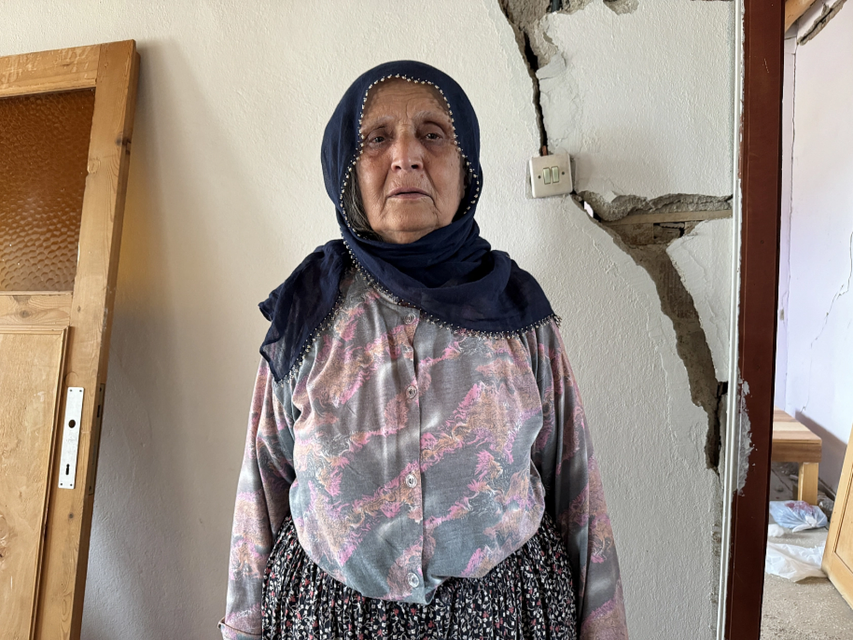 Komşuda Depremin Bilançosu: Kırsalda Evler Yıkıldı, Canlar Kurtuldu!