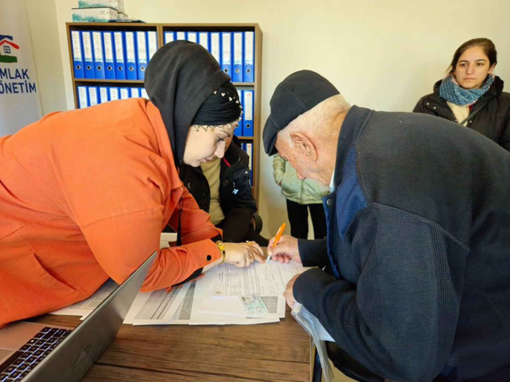 Malatya'da O İlçede Deprem Konutlarının Anahtarları Teslim Ediliyor...