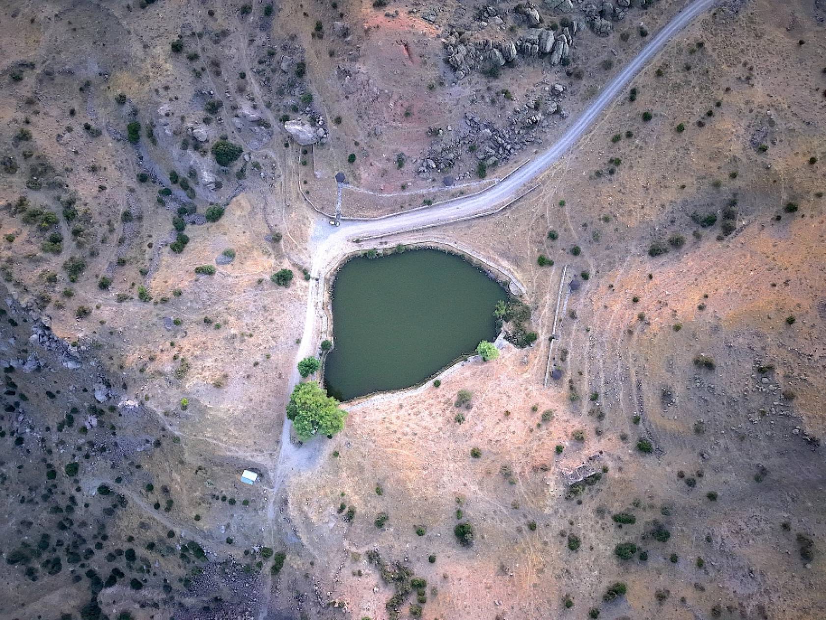Dipsiz Göl'de gün batımı büyüledi