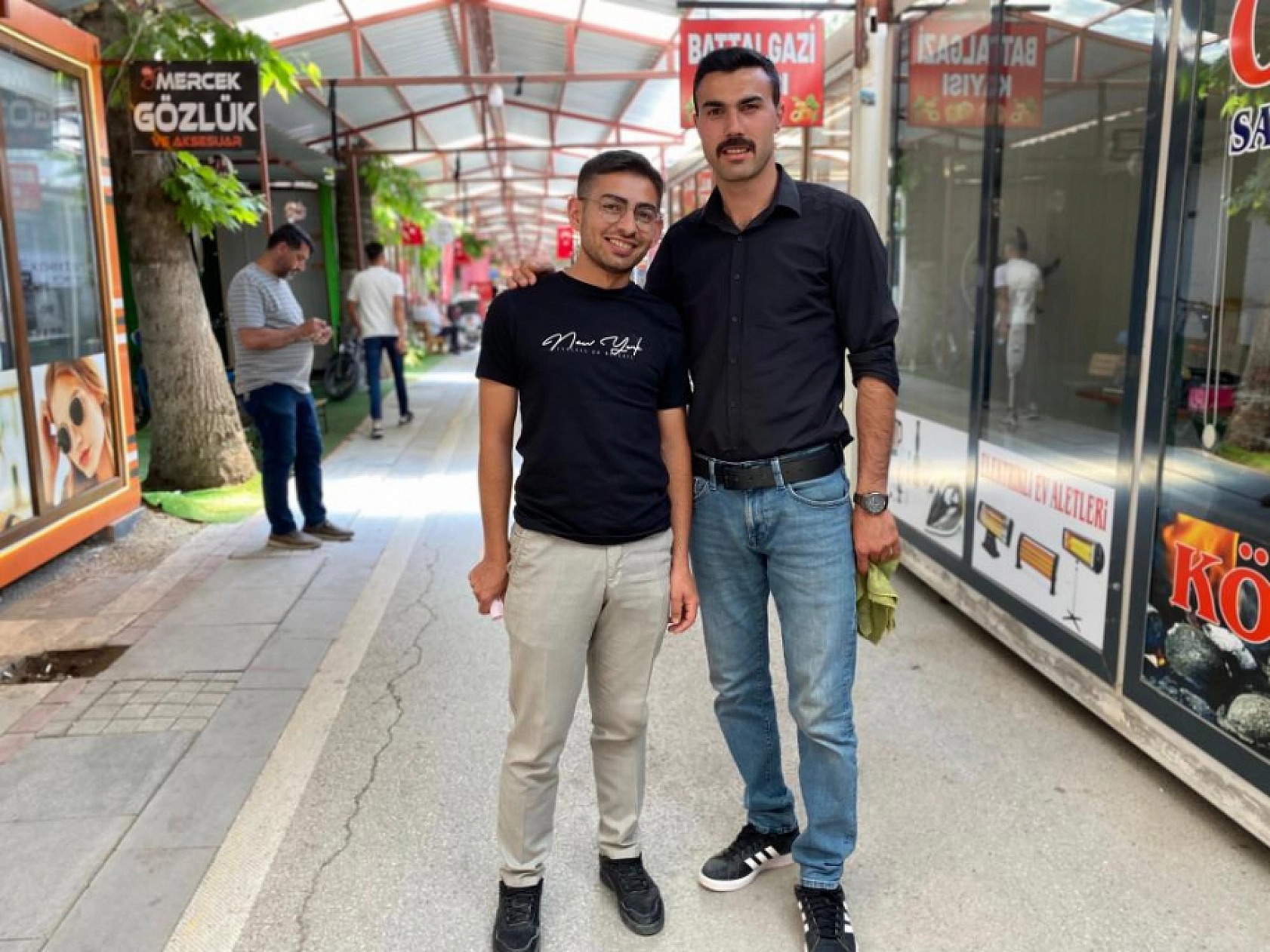 Kanalboyu konteyner çarşı esnafın ve halkın gözdesi oldu!