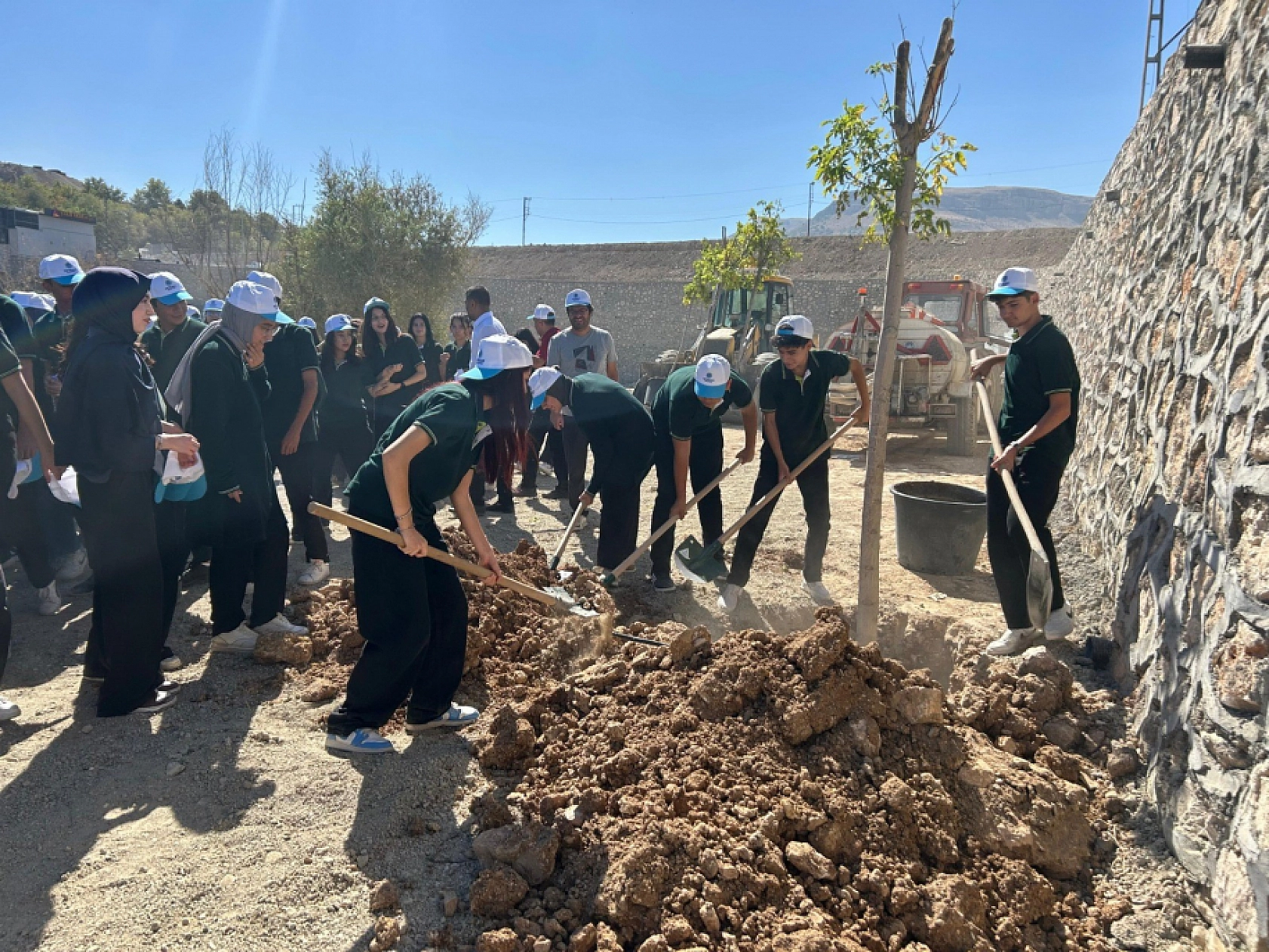 Malatya'nın fethi bin 101 fidanla kutlandı