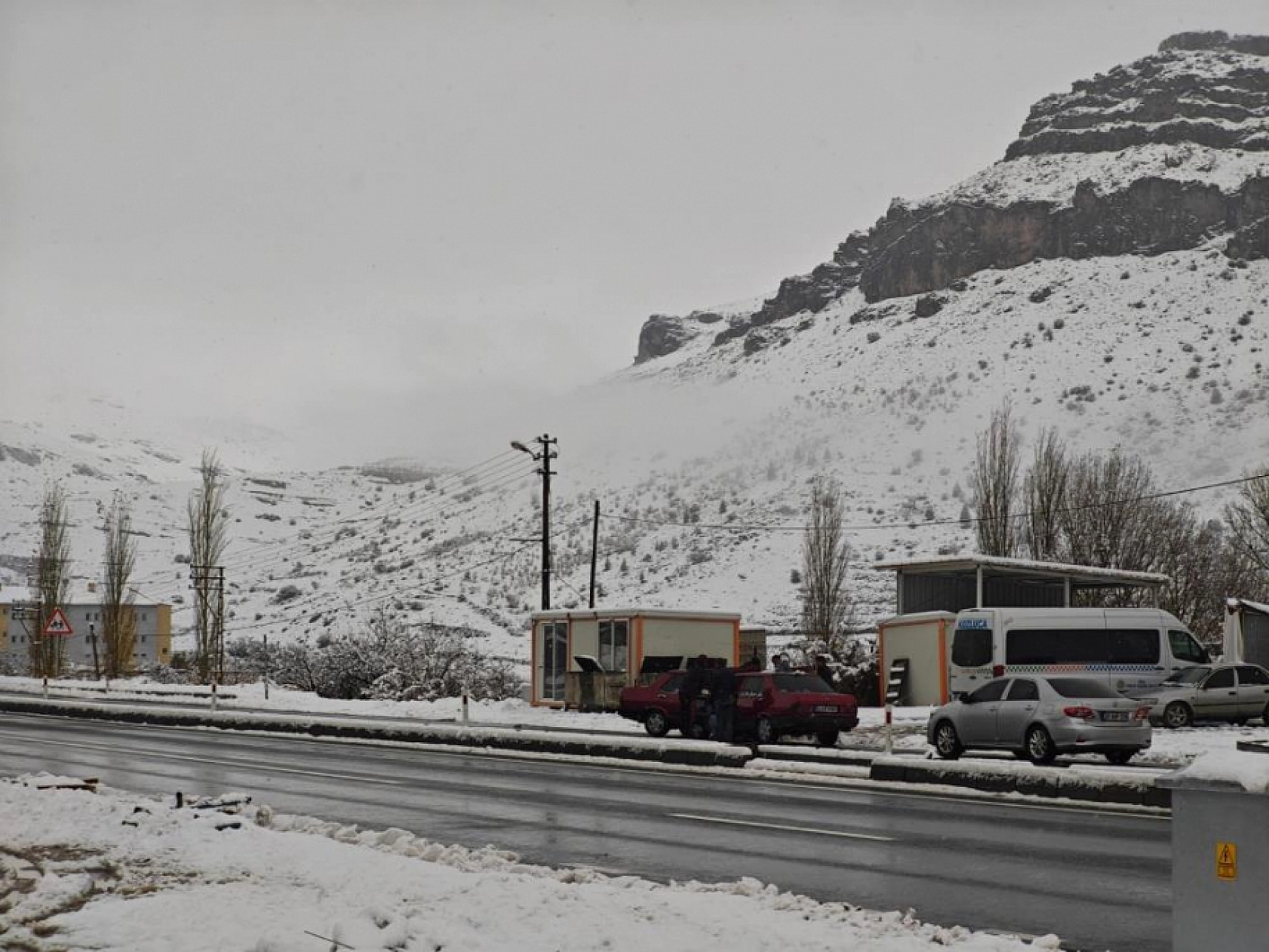 Malatya'da kar esareti: 4 turist ve 29 vatandaş kurtarıldı…
