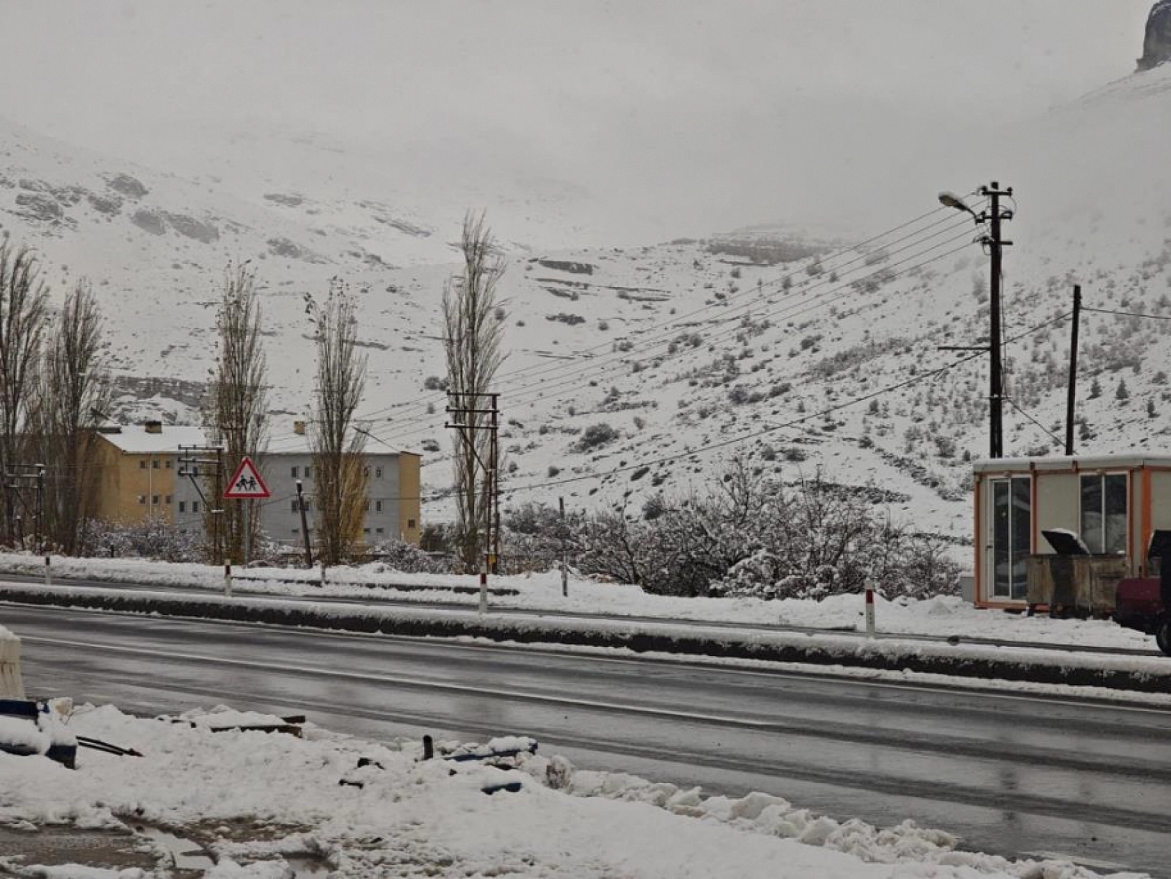 Malatya'da kar esareti: 4 turist ve 29 vatandaş kurtarıldı…