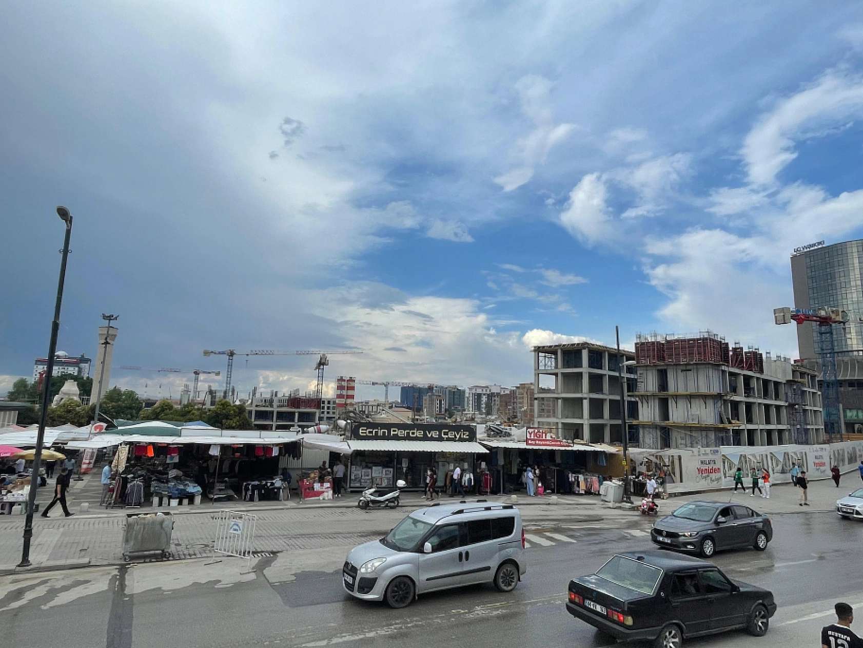 Malatya'ya 1,6 Milyar Lira Destek! Yardım Depremzedelere Umut Oluyor…