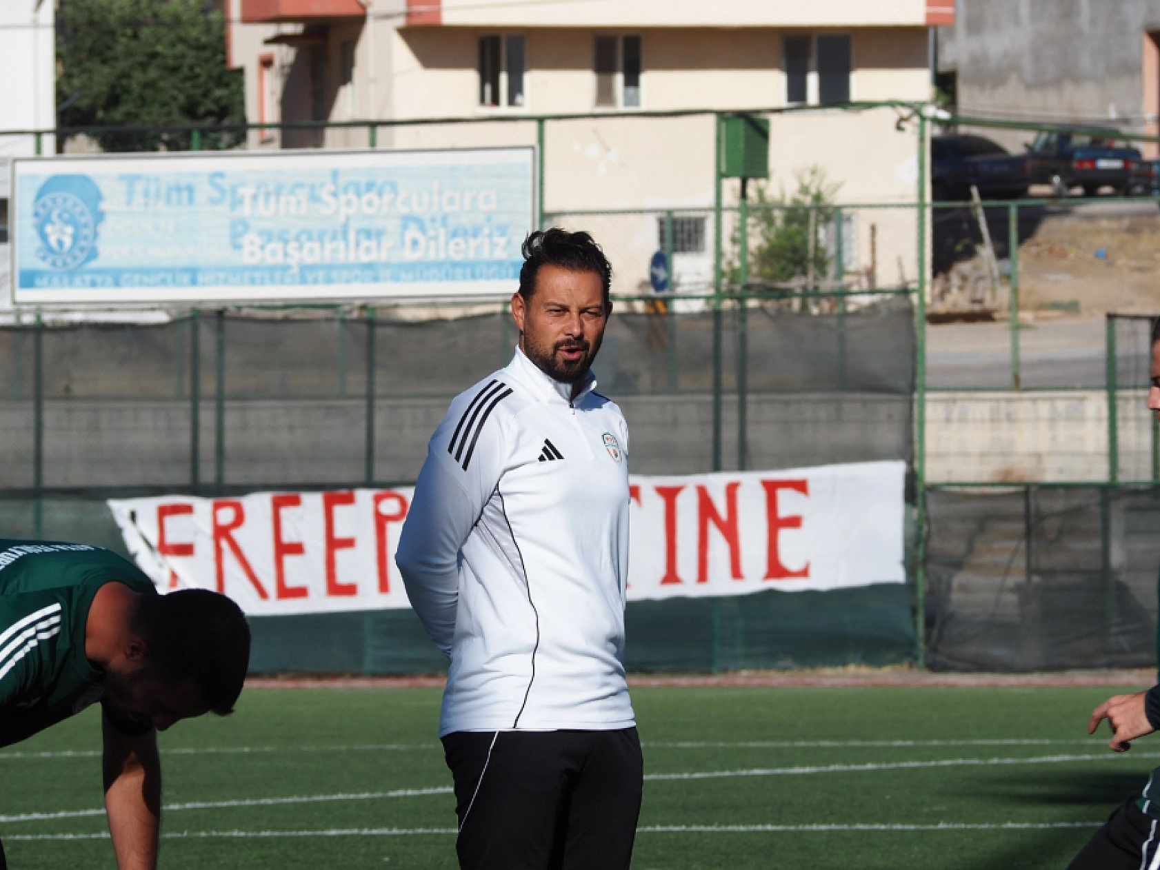 Yılmaz'ın hedefi büyük: Yeşilyurtspor'la zirveye yürüyeceğiz