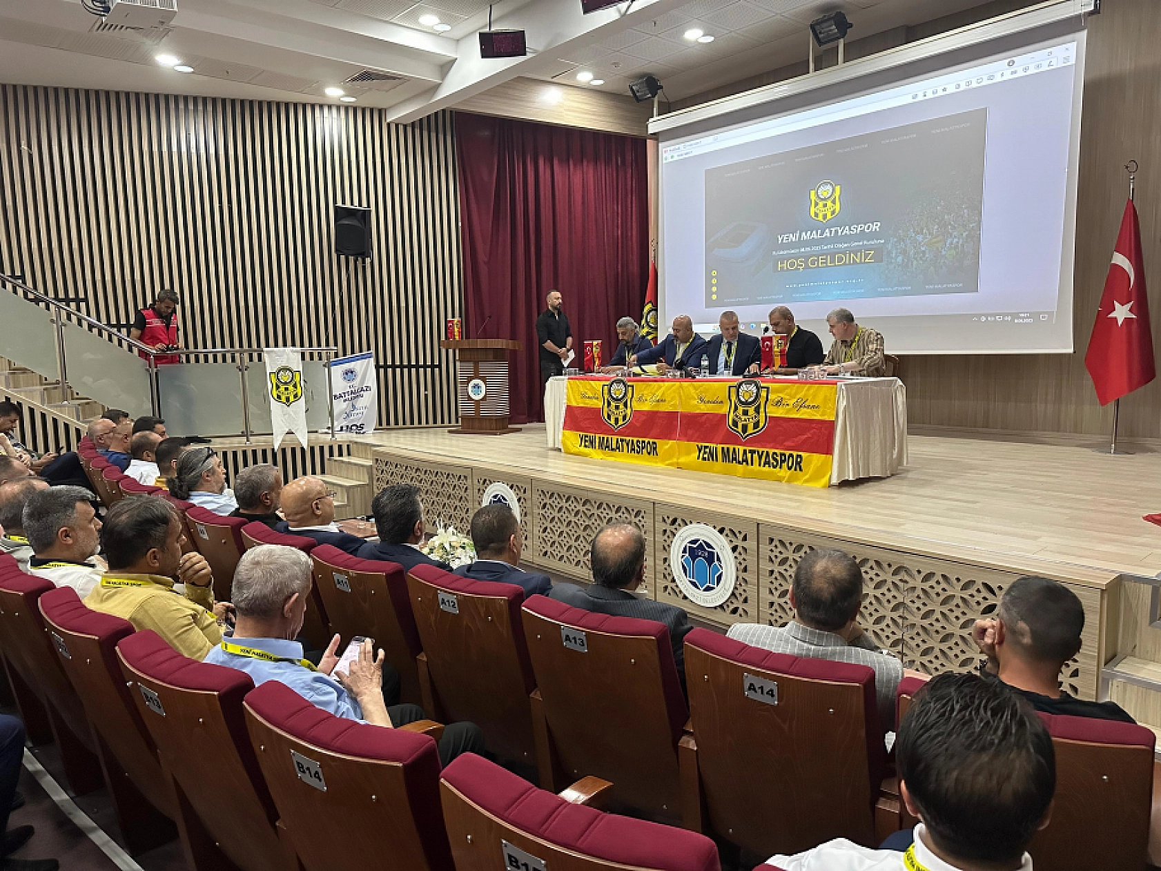 Malatyaspor seçime gidiyor |Tarih de gelecek de belirsiz