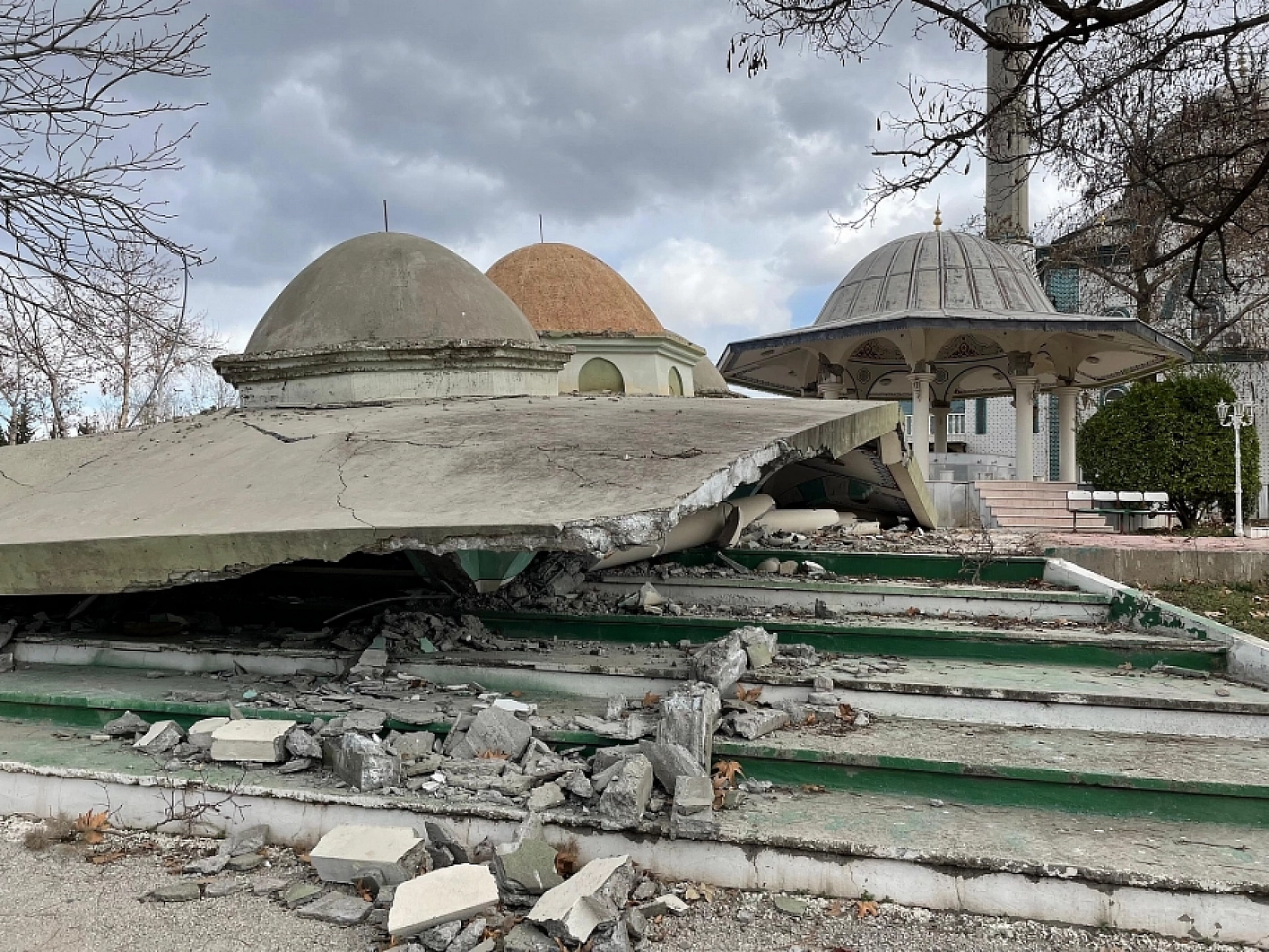 Malatya'dan Hayırseverlere Çağrı: Camilerimizi Ayağa Kaldıralım!