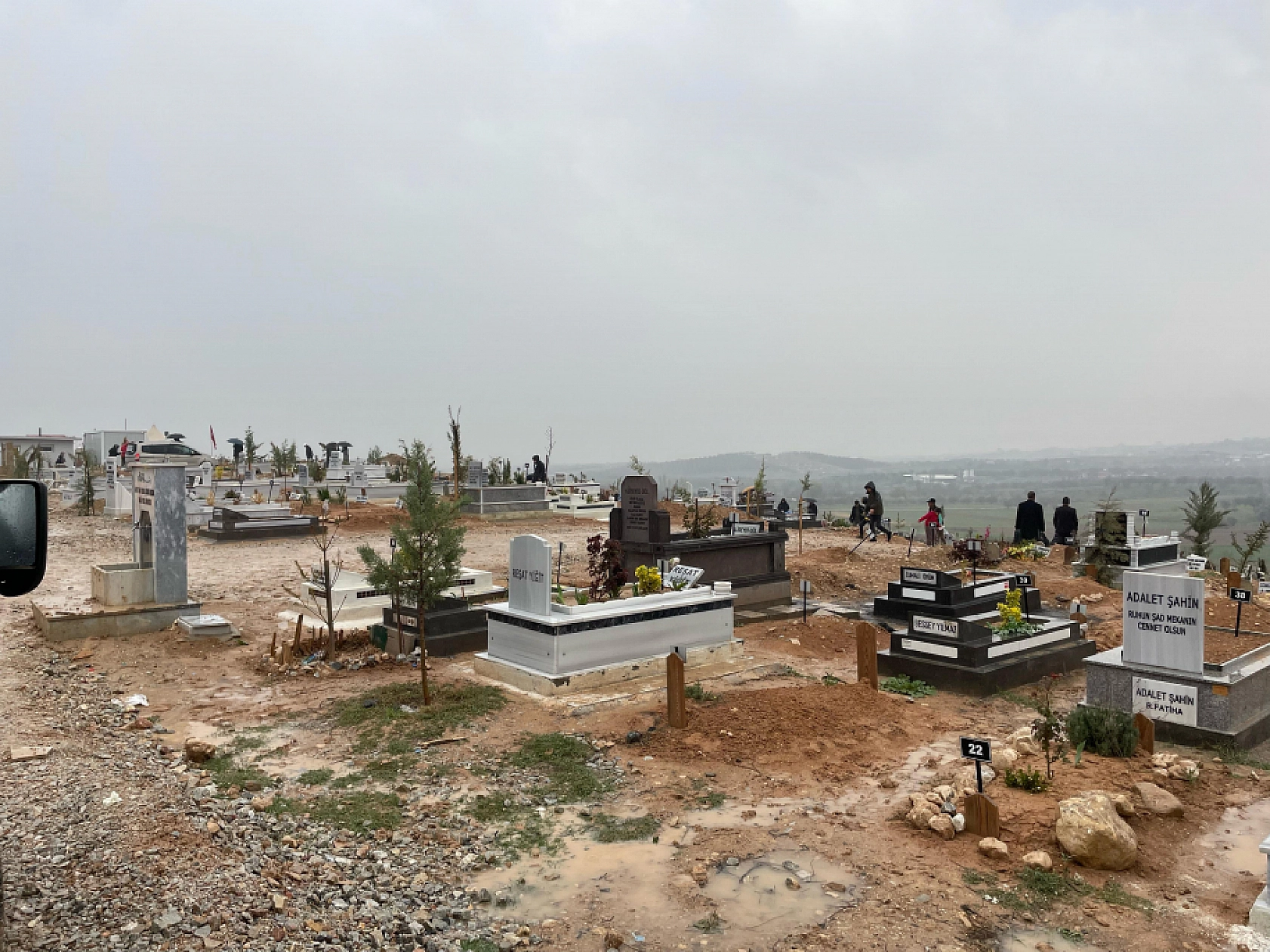 Depremin acıları bayramda da taze!