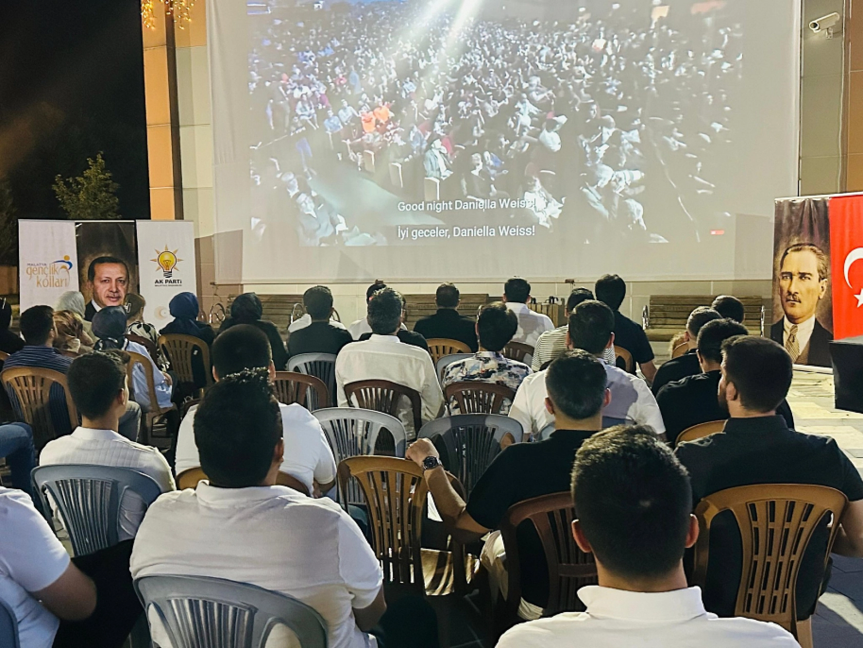 Malatya'da AK Parti'ye Gazze Tepkisi: Belgesel yetmez, somut adım atın!