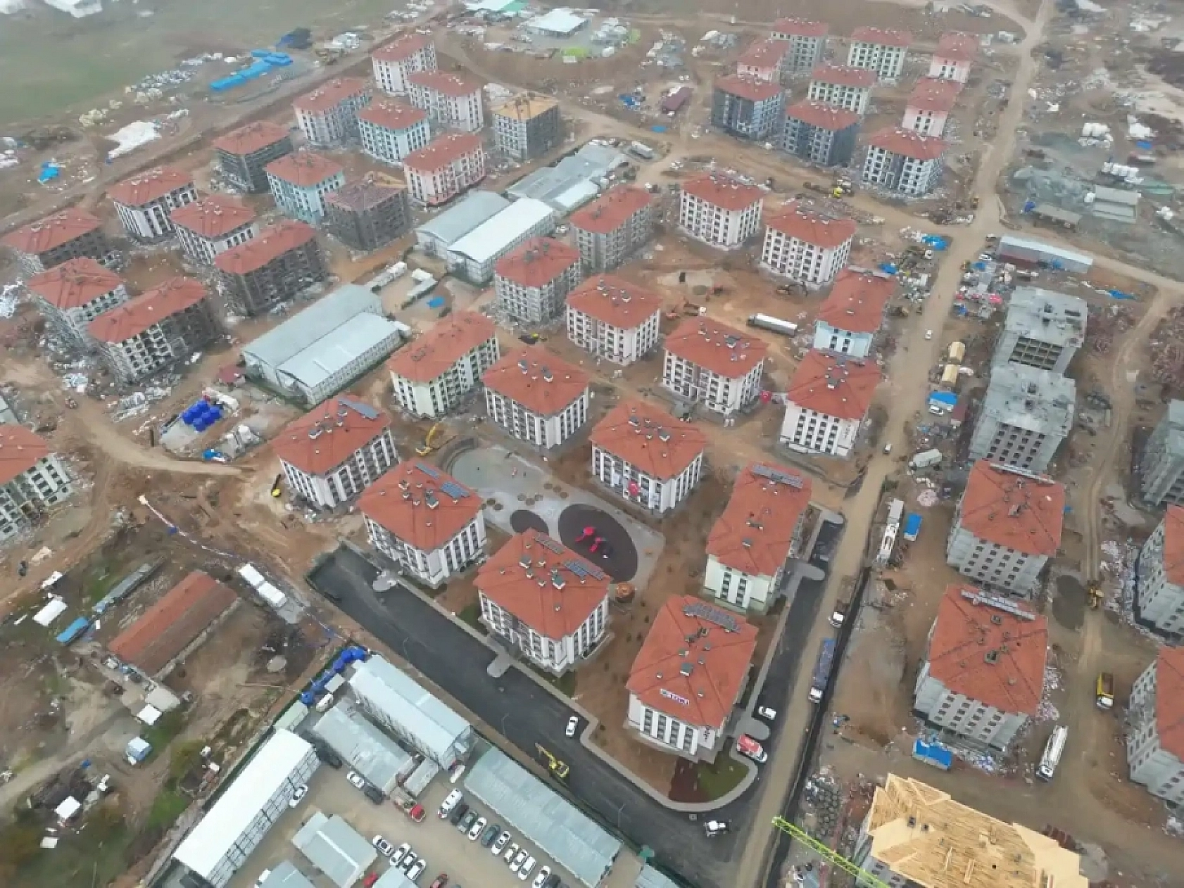 Validen Konut Açıklaması: 80 Bini Bulacak!