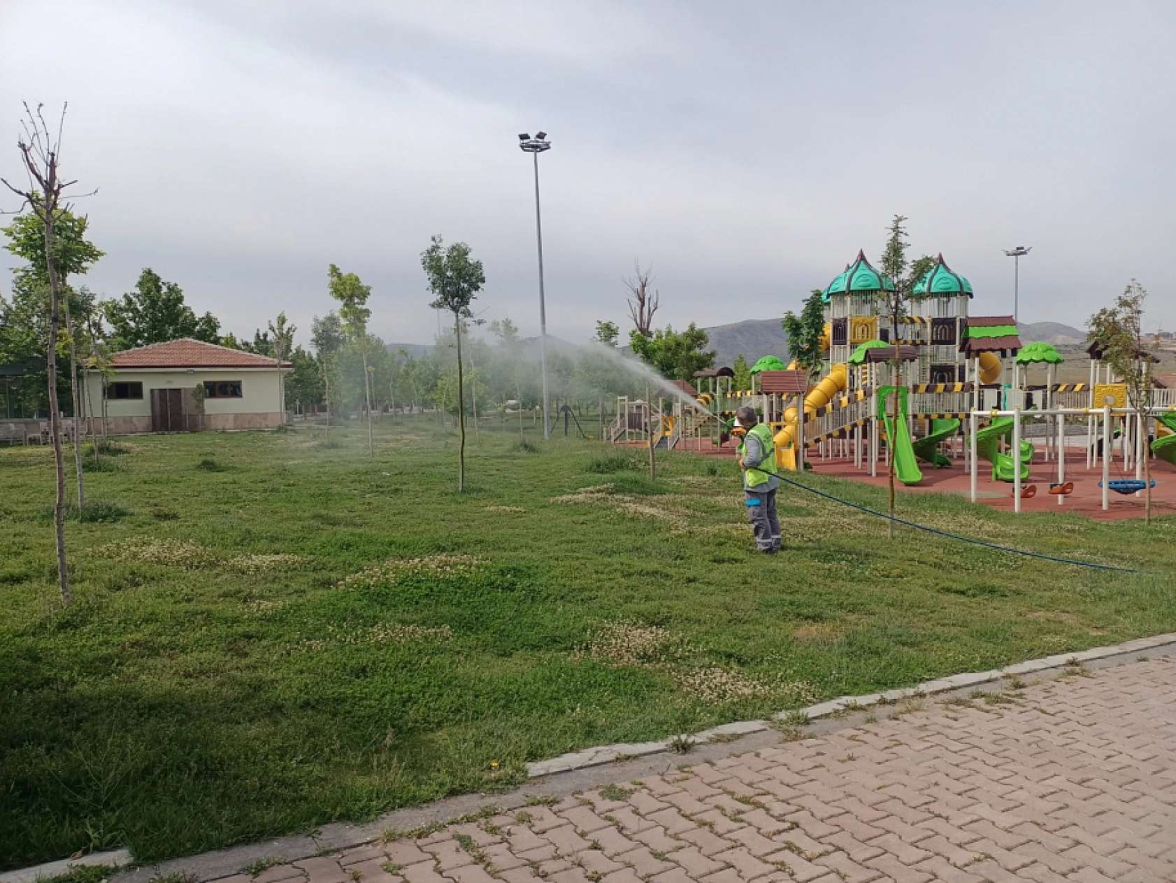 Büyükşehir Belediyesi'nden 718 Mahalleye Hizmet!