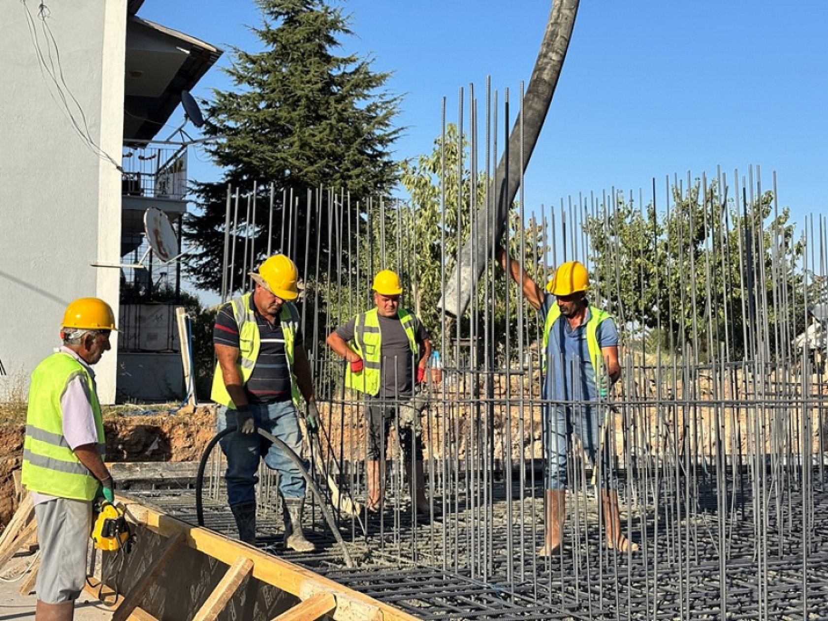 3 yıllık büyük dönüşüm başladı: Malatya'da meydan projesinde ilk temel atıldı