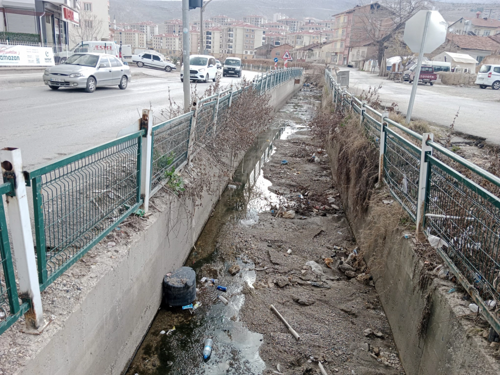 Böyle kirlilik görülmedi! Vatandaşlar tedirgin!