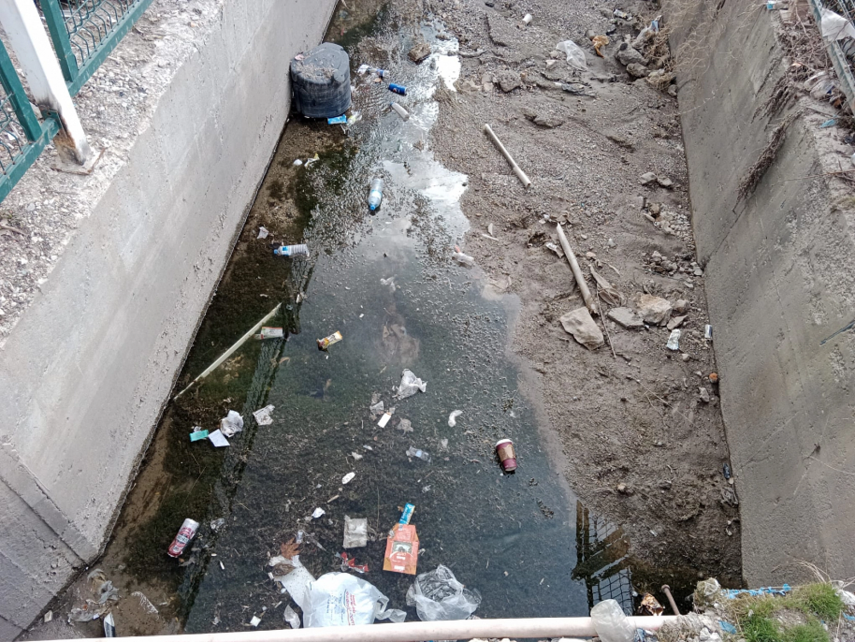 Böyle kirlilik görülmedi! Vatandaşlar tedirgin!