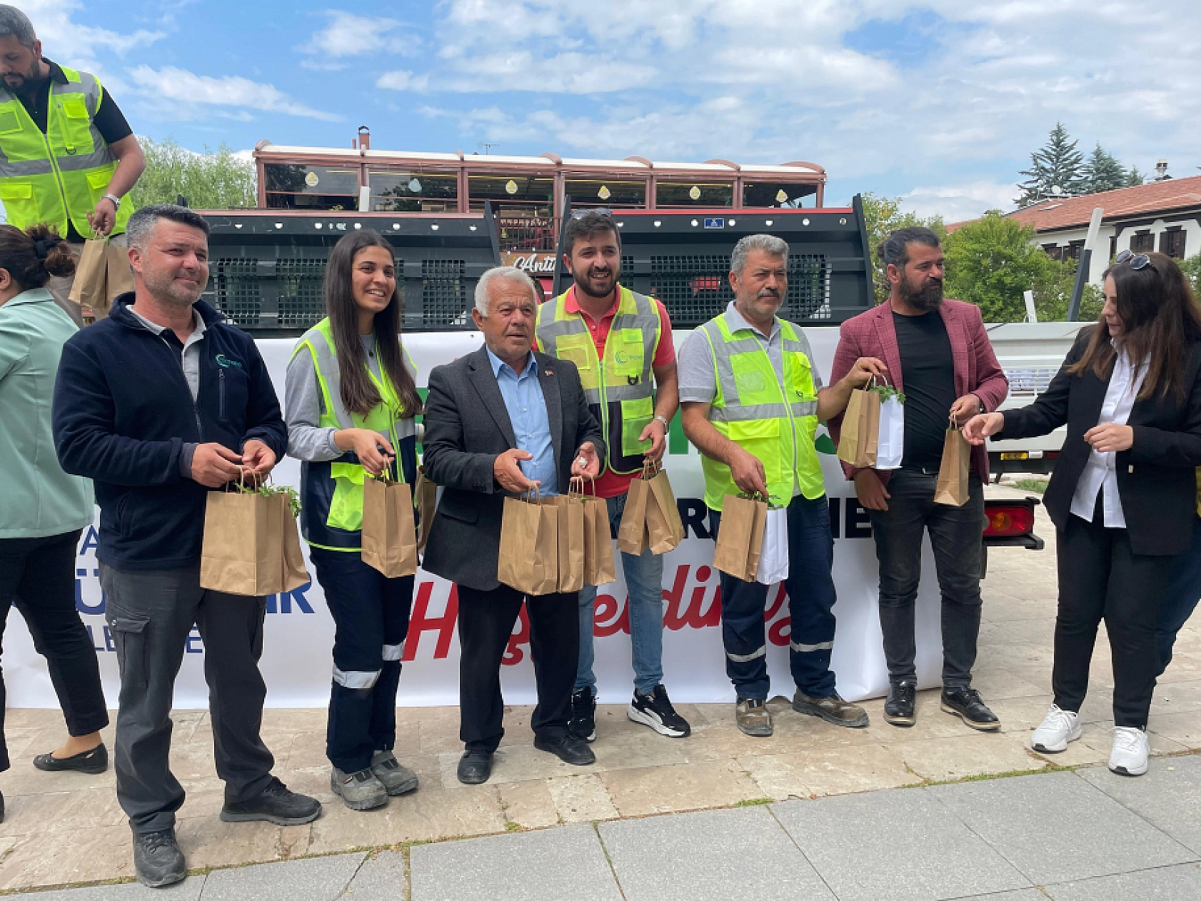 Malatya'da fideler ücretsiz dağıtıldı..!