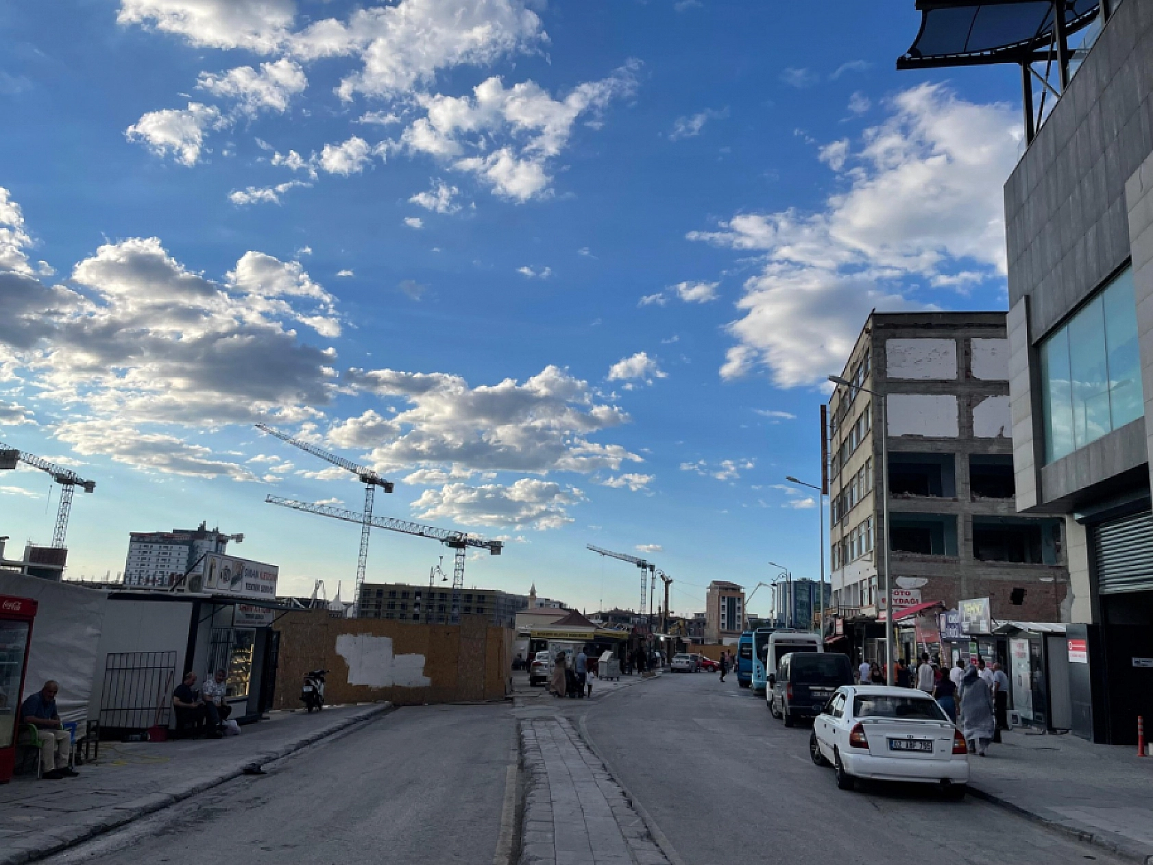 Malatya Çarşısında Son Durum Paylaşıldı. İnşaatların Yüzde Kaçı Tamamlandı. İşte Detaylar….