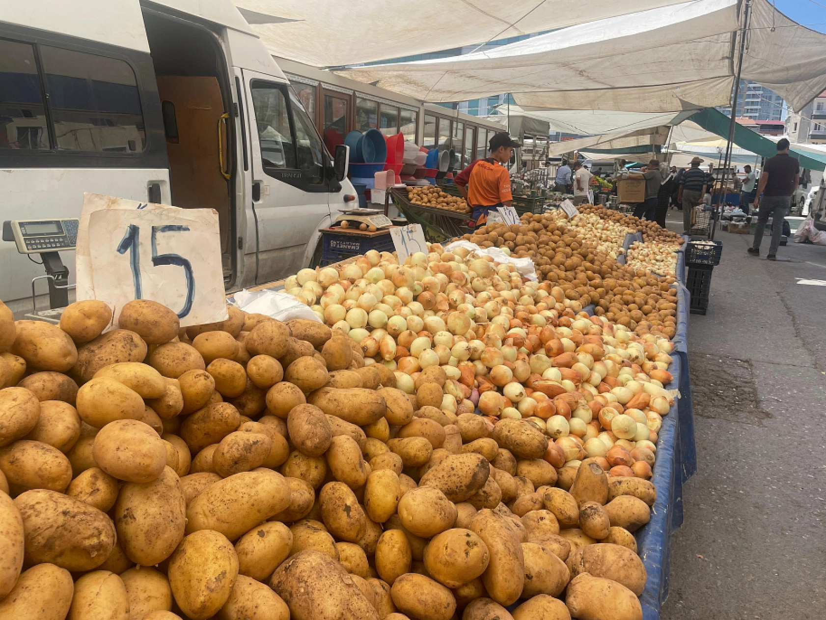 İşte Malatya semt pazarındaki güncel sebze ve meyve fiyatları...