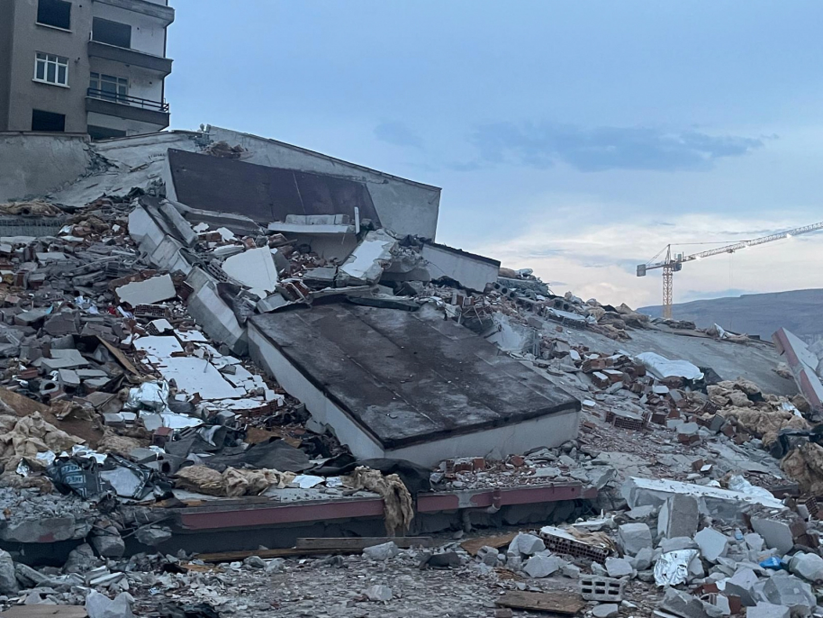Deprem Uzmanından Malatya'ya Çarpıcı Öneri: ABD'deki Gibi Yasaklansın!
