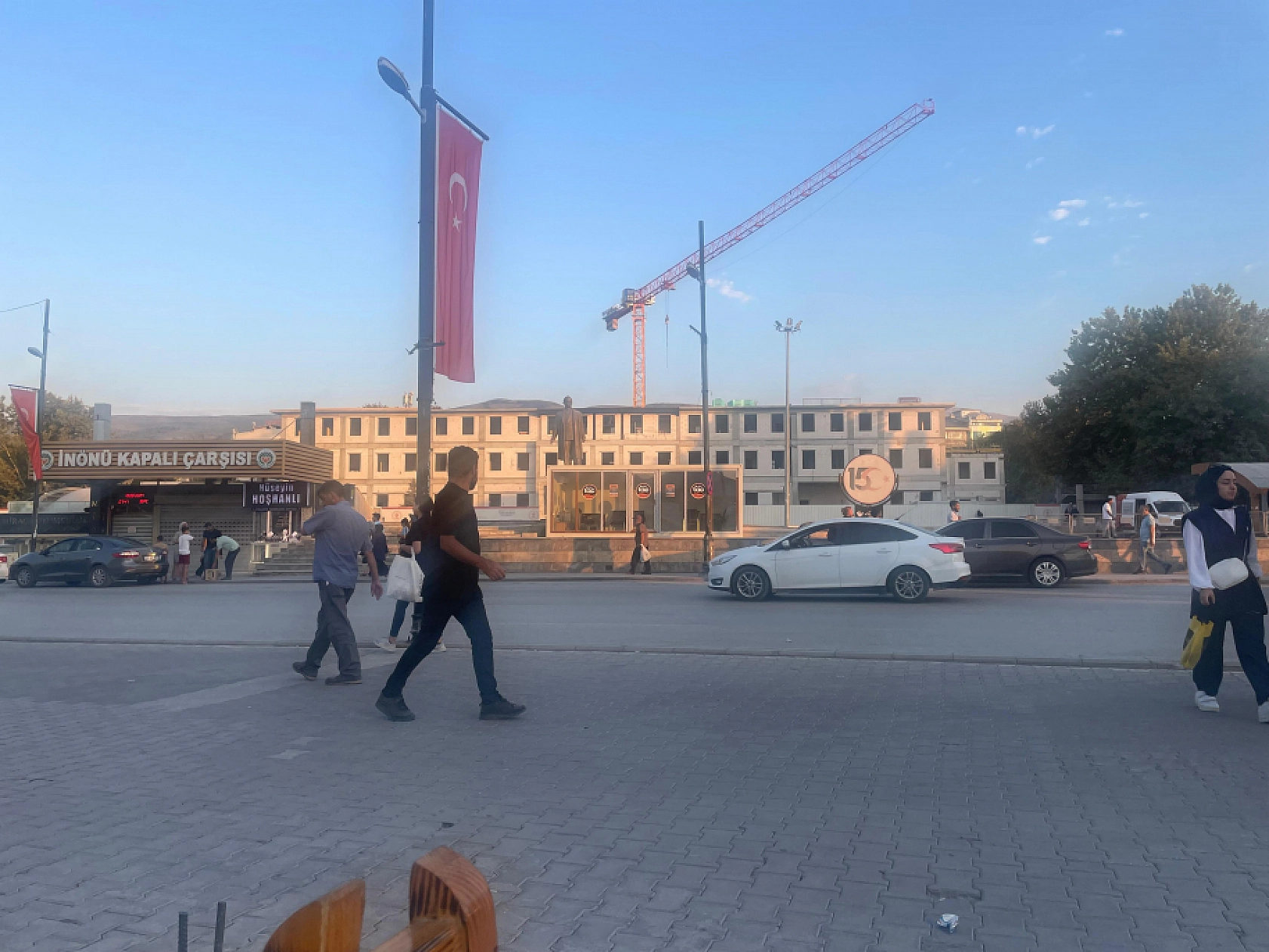 Malatya'da Bir Yıl Önce İnşasına Başlandı.. Halen Temelinden Su Çıkıyor..!