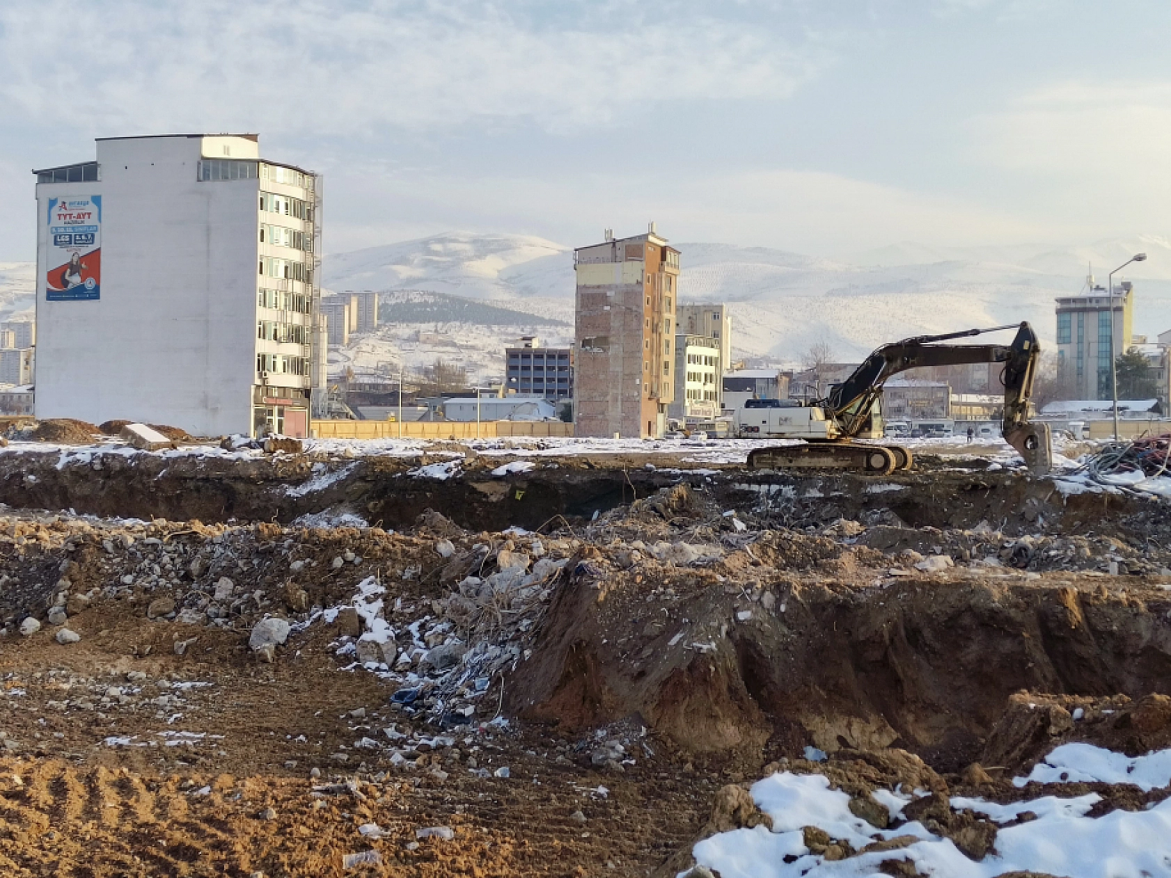 Rezerv Alan İlan Edilmişti: Temel Kazı Çalışmalarının Neden Geciktiği Belli Oldu!