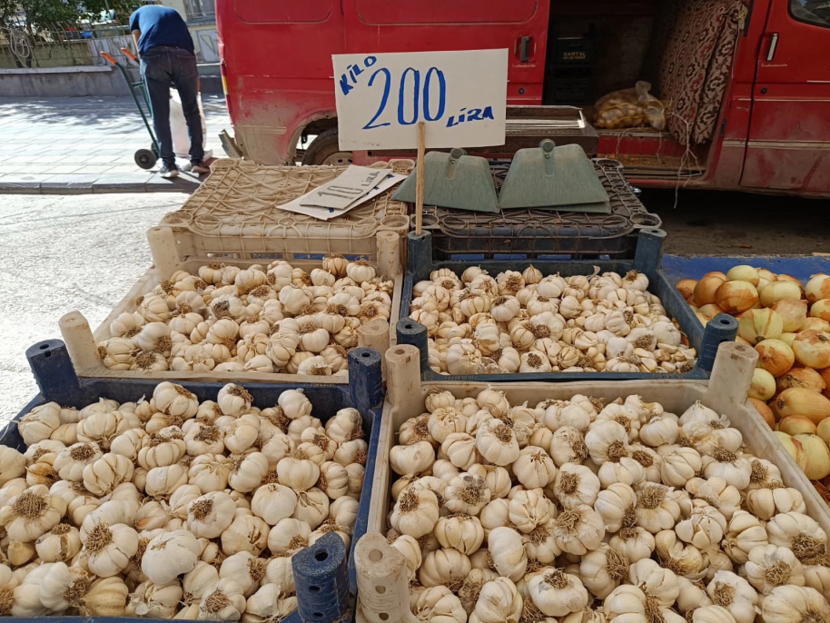 Malatya'da kurutmalık ve salçalık domates ile biber tezgahlarda yerini aldı! Peki fiyatları ne kadar?