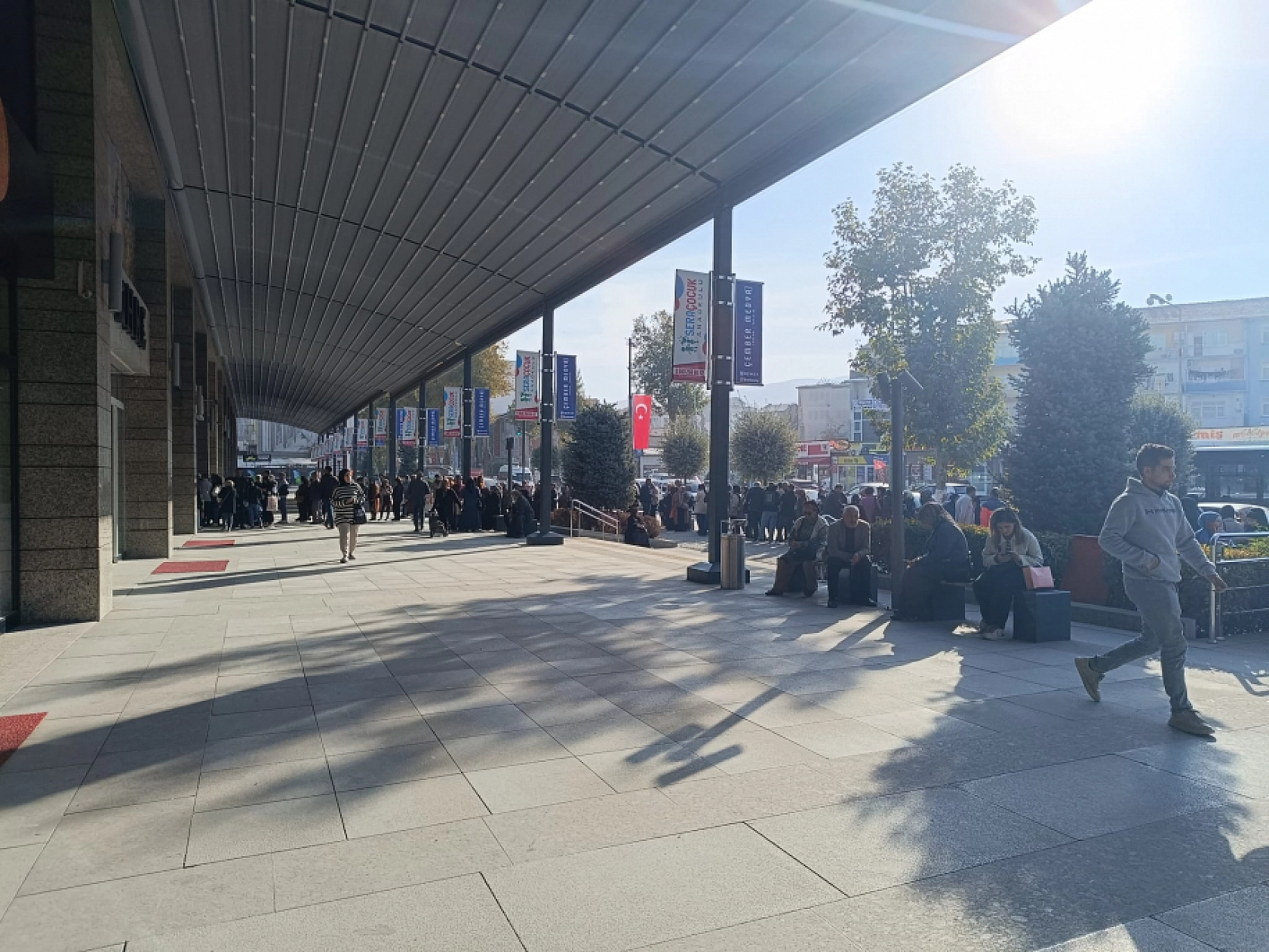 Başvurular Başladı: Malatya'da uzun kuyruklar oluştu….