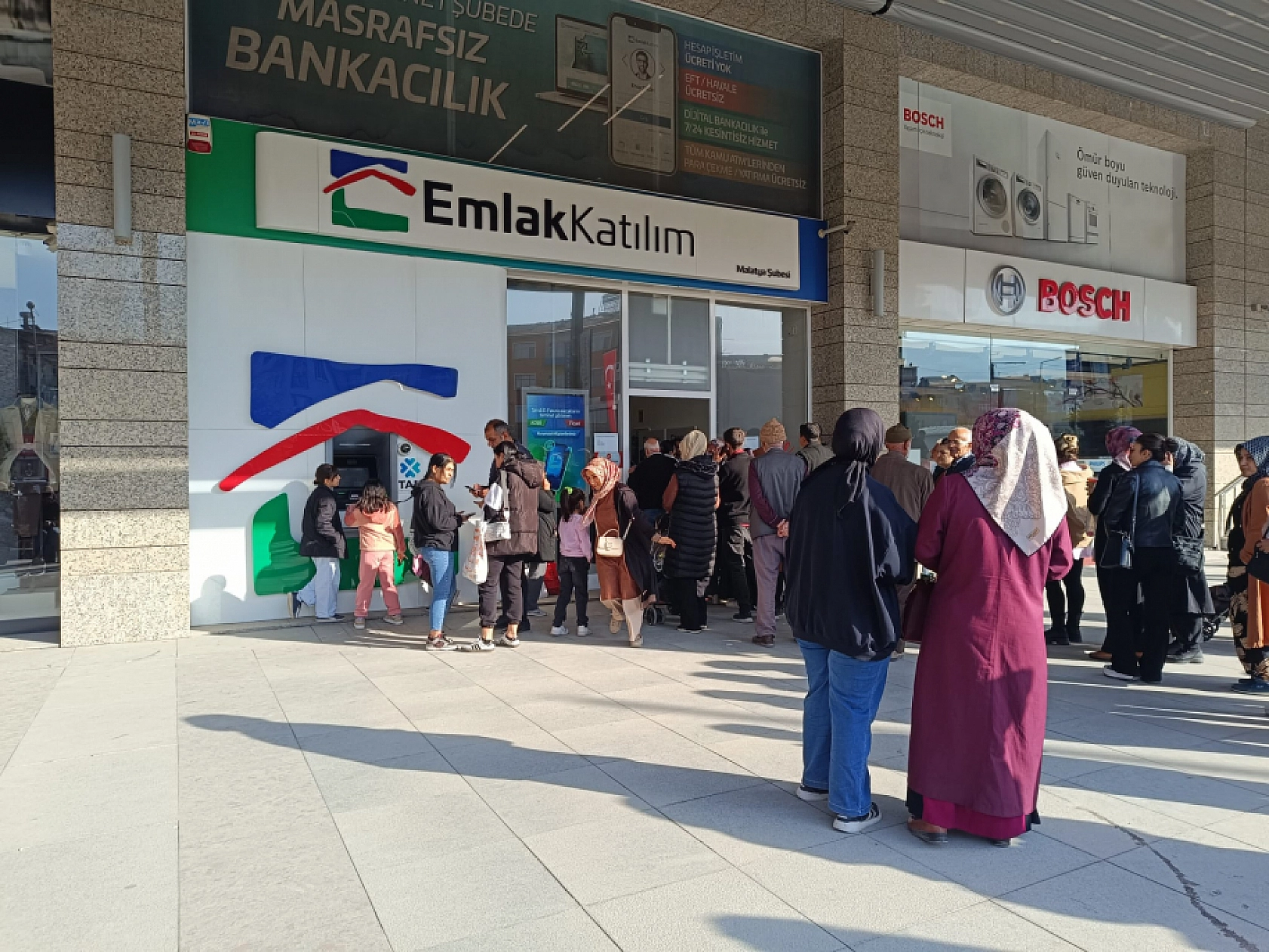 Başvurular Başladı: Malatya'da uzun kuyruklar oluştu….