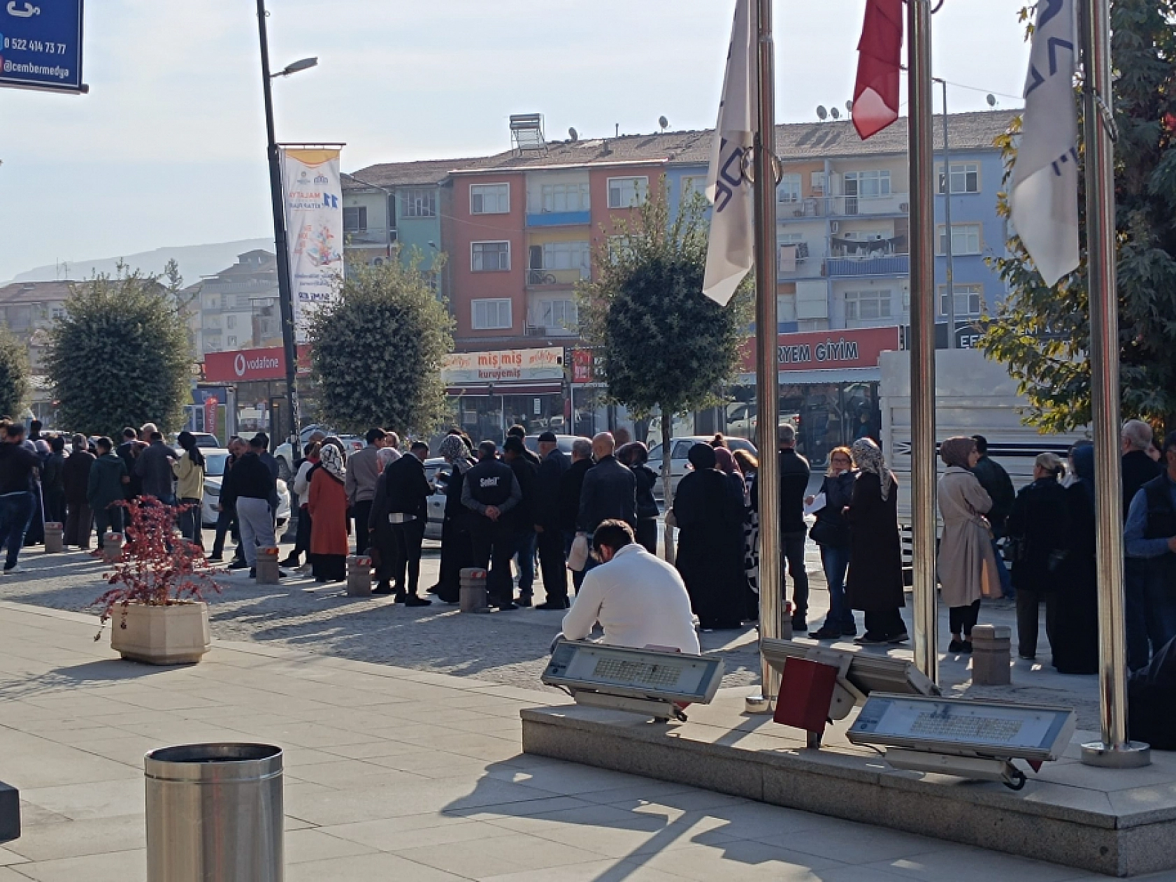 Başvurular Başladı: Malatya'da uzun kuyruklar oluştu….