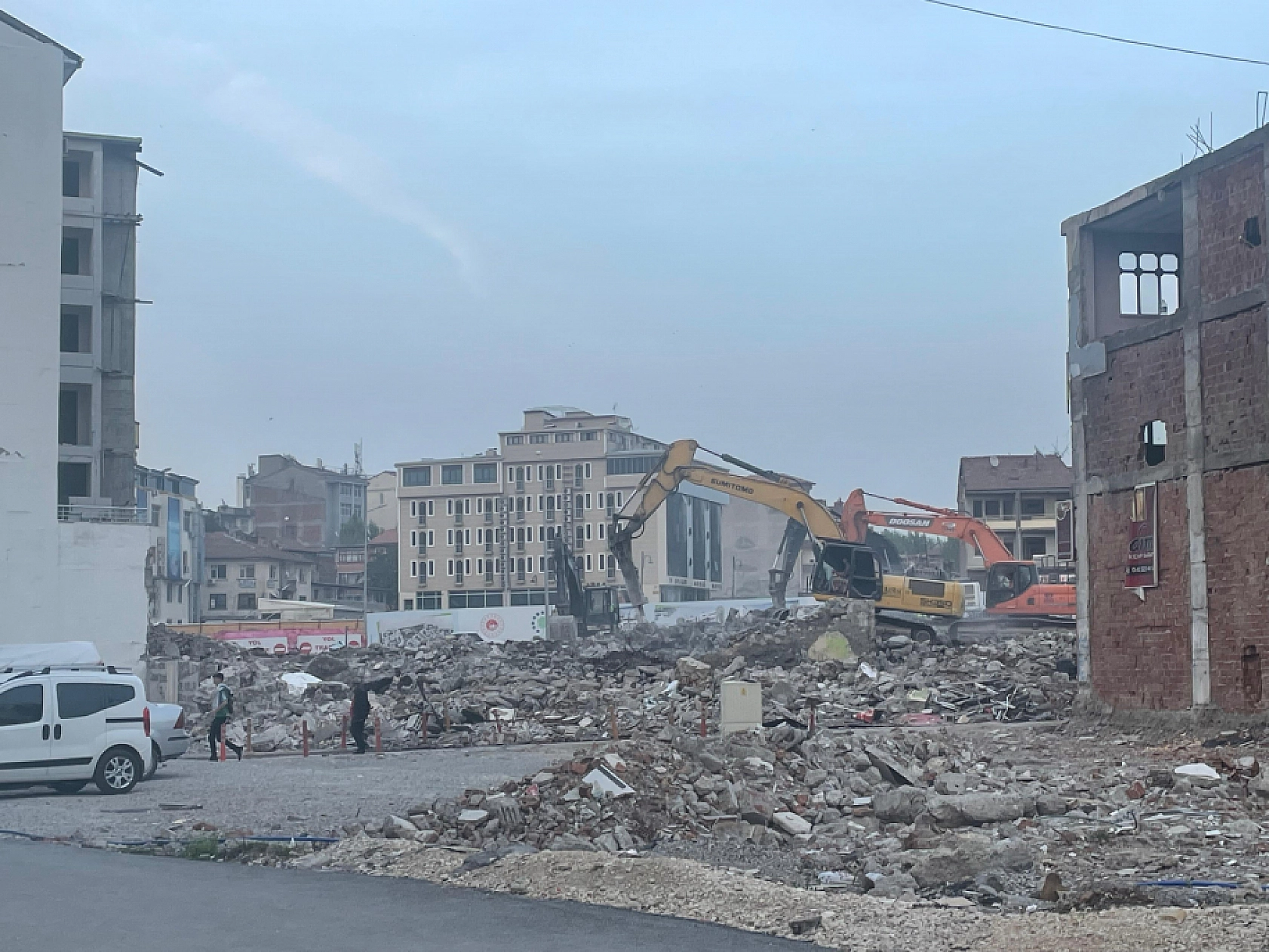 Depremin üzerinden 1000 Gün Geçti, yeni ihale açıldı | Malatya'da yıkımlar bitmiyor