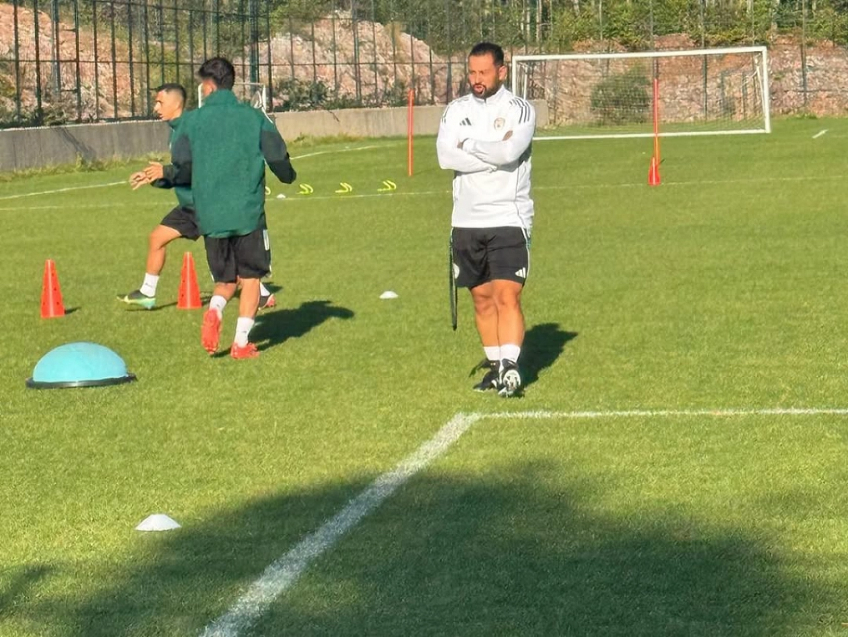 Yeşilyurtspor Kartepe'de Güç Depoluyor: Hedef Şampiyonluk