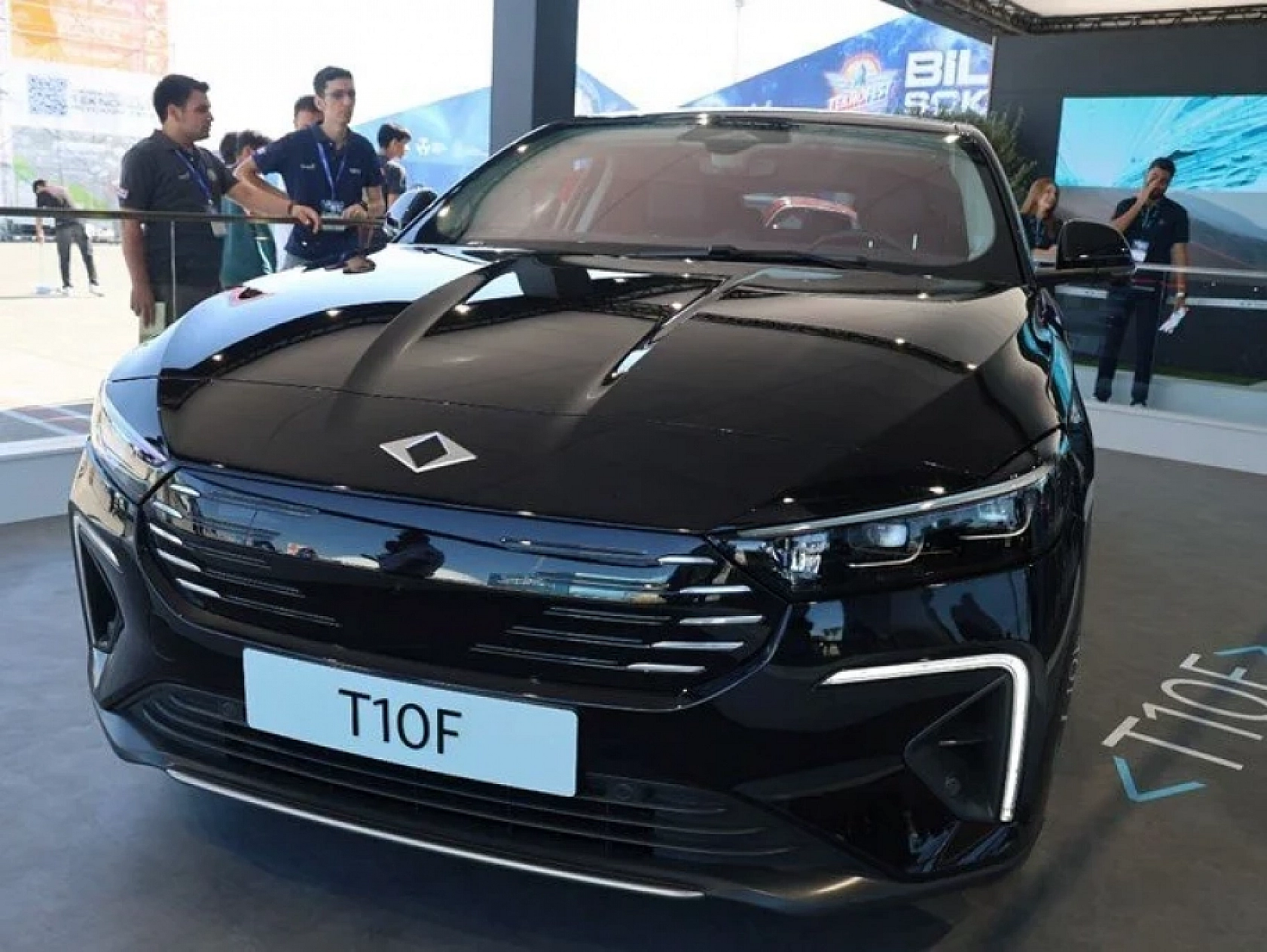 Vatandaşların Tercihi Değişmedi: Peki, Otomobilde Hangi Renkler Ön Plana Çıktı? İşte Detaylar…