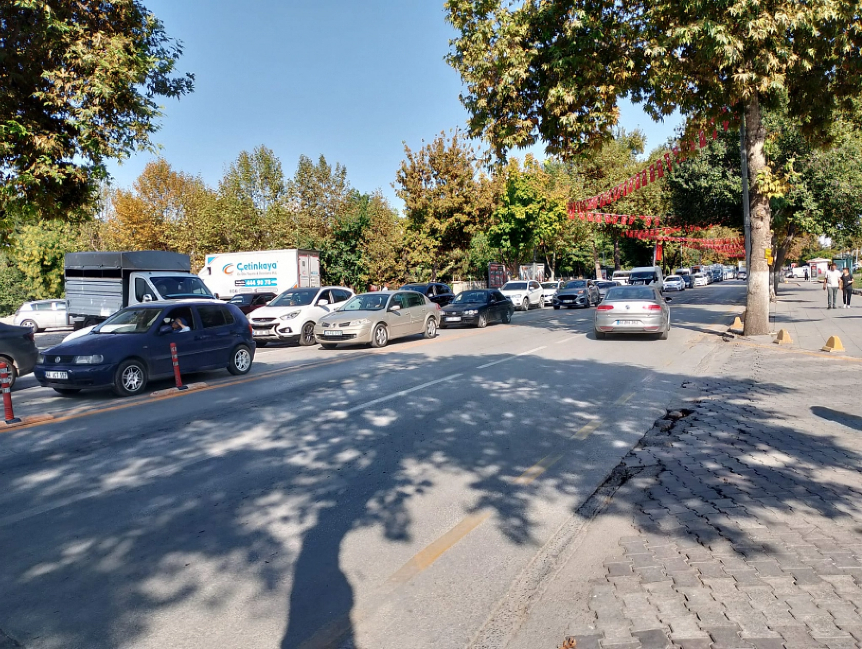 Malatya'da Çevre Yolu Kabusu: Trafik Kilitlendi, Ambulans Geçemedi!