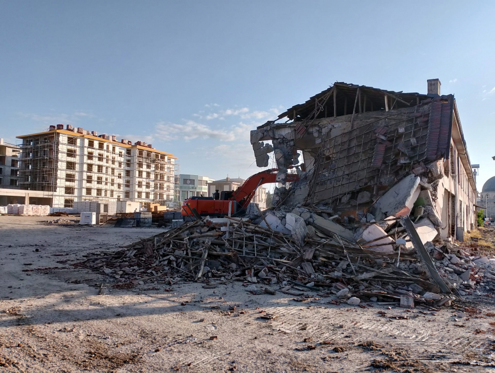 Malatya'da Tarihi Yapılar Siliniyor: 70 Yıllık Hafıza Sona Eriyor…
