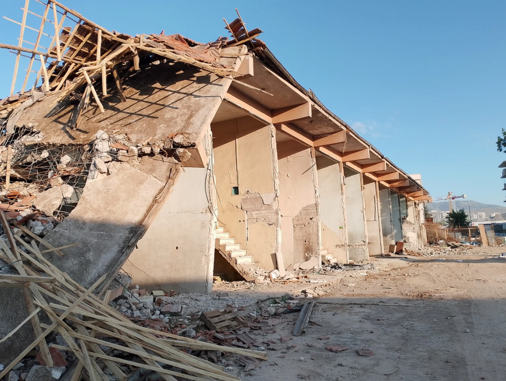 Malatya'da Tarihi Yapılar Siliniyor: 70 Yıllık Hafıza Sona Eriyor…