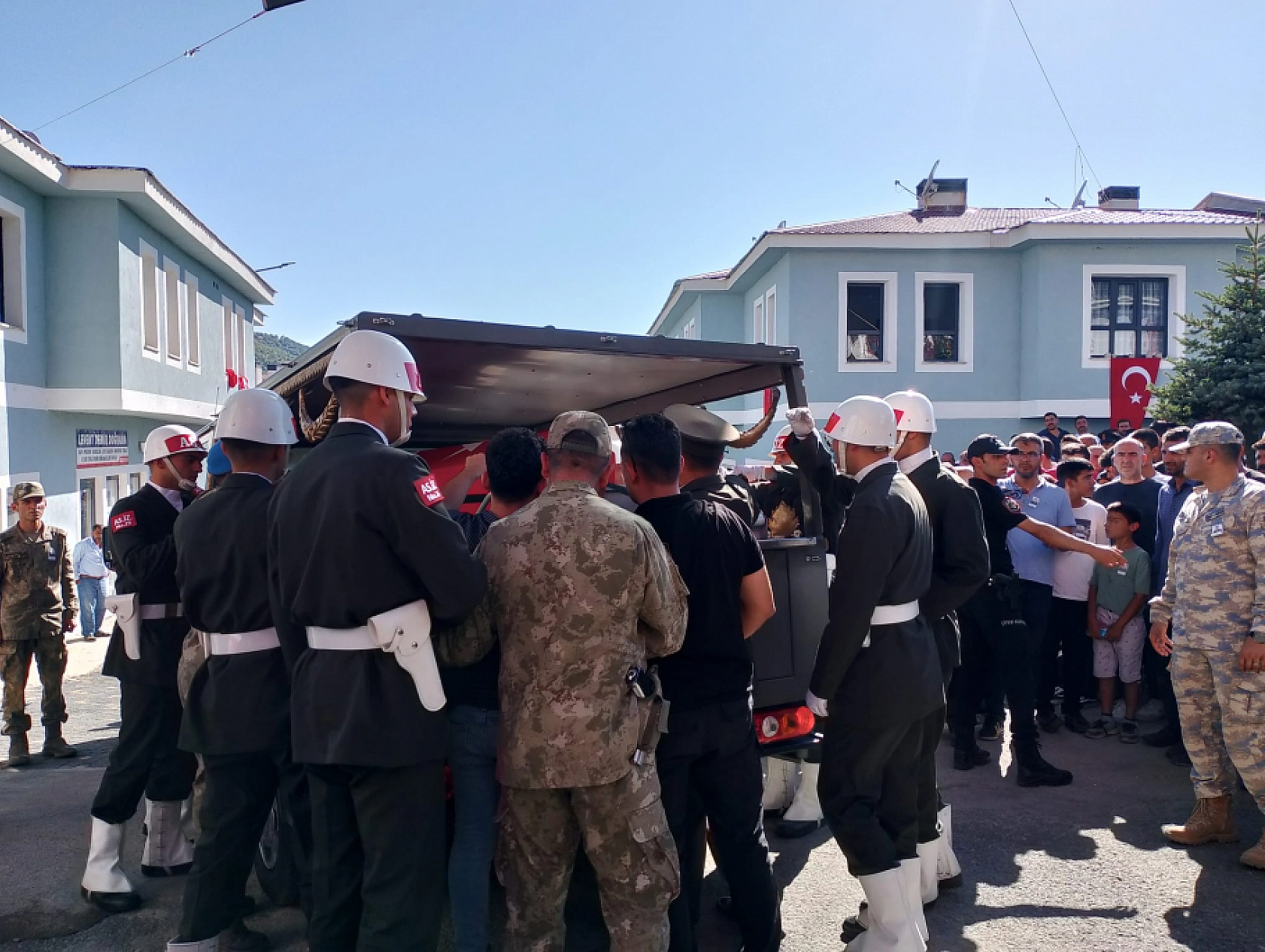 Malatya Şehidini Gözyaşlarıyla Uğurladı