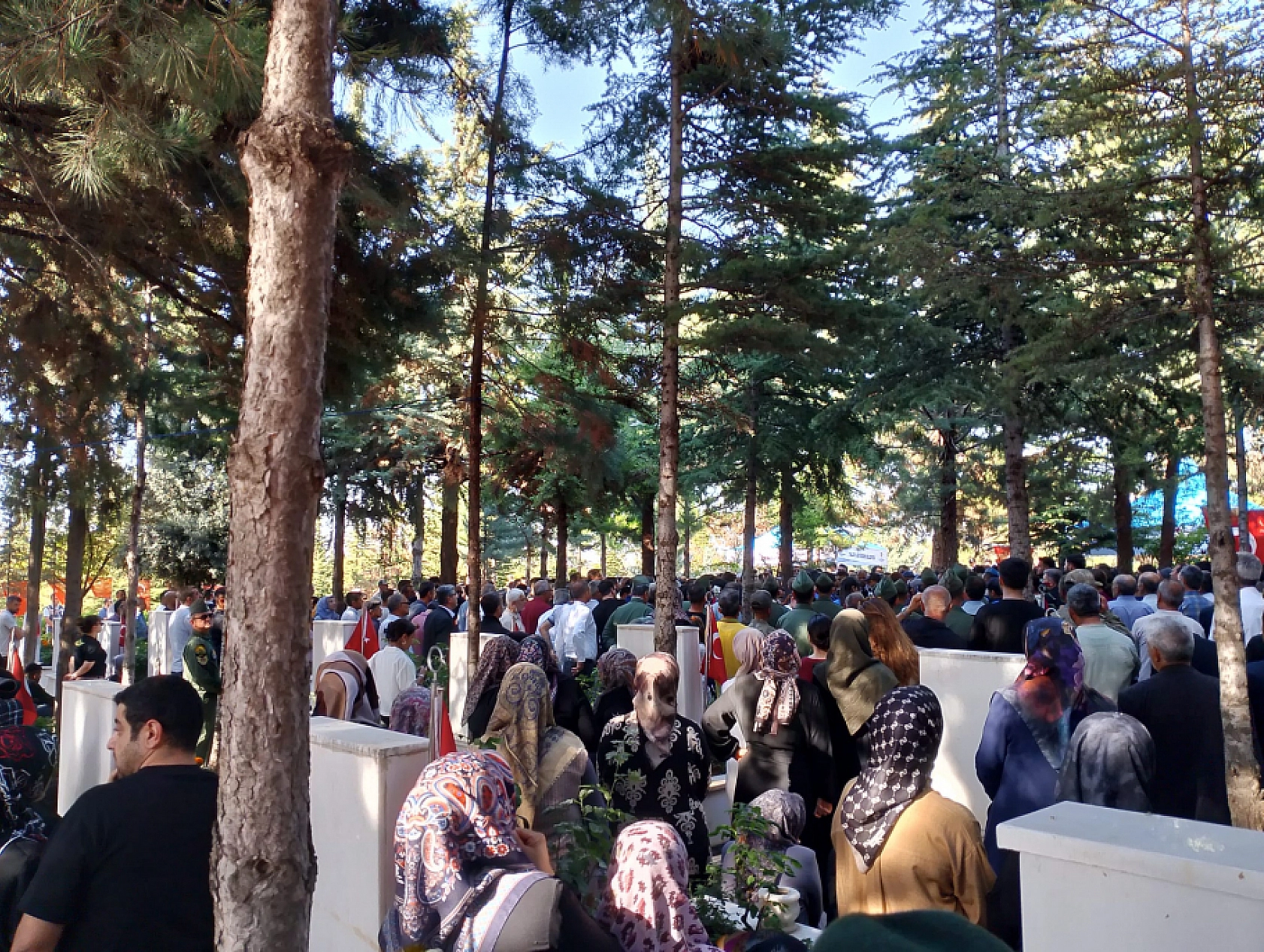 Malatya'da binlerce kişi şehidini uğurladı