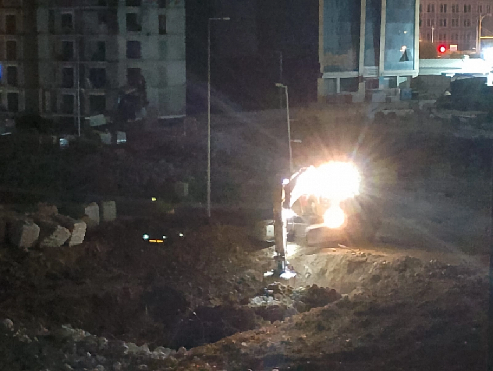 Malatya'da bu da oldu: Demirler toprağa gömülüyor!
