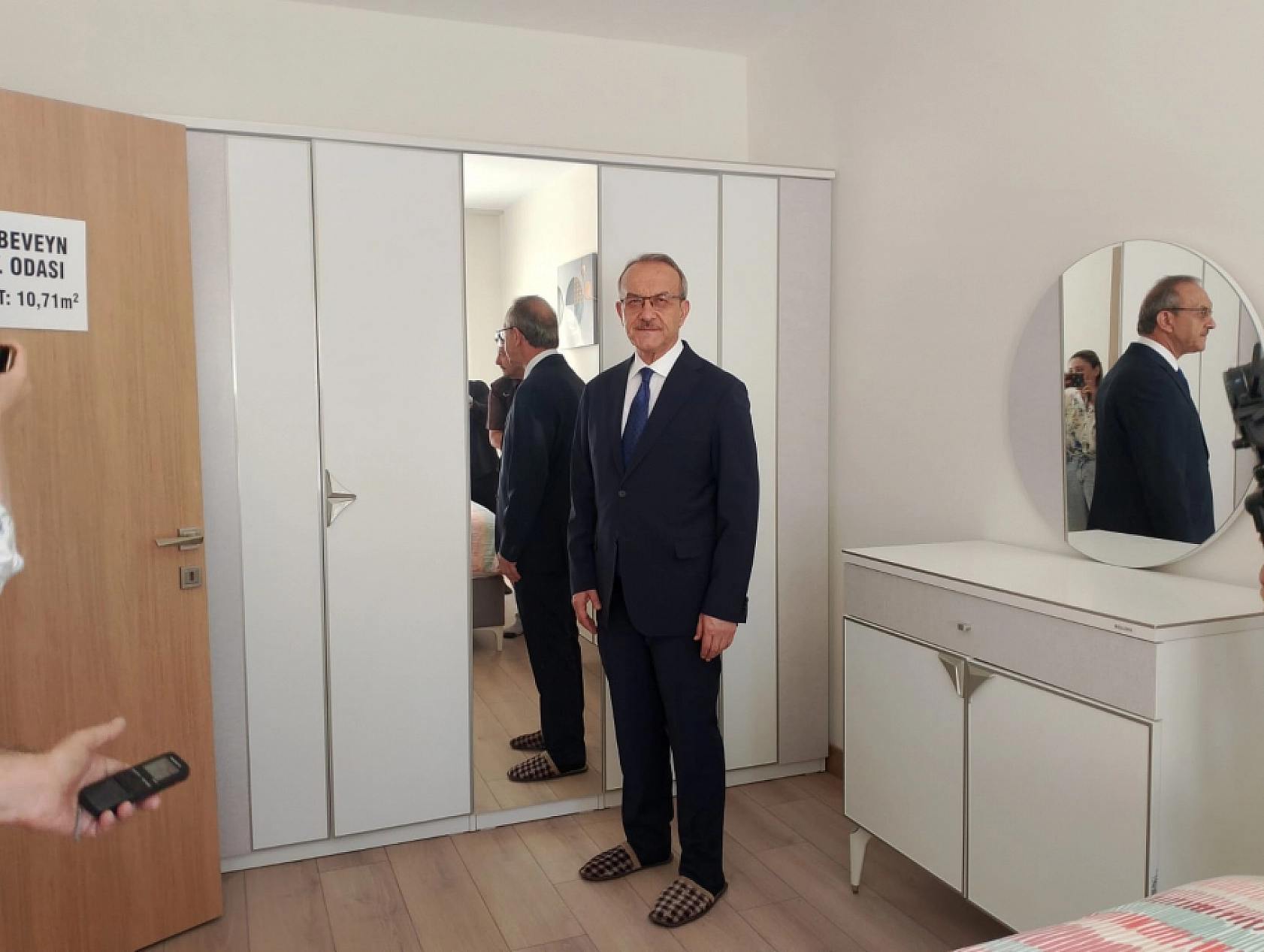 Malatya'da 662 konut ve 62 iş yeri tamamlandı: Vali Yavuz örnek daireyi tanıttı! İşte görseller...