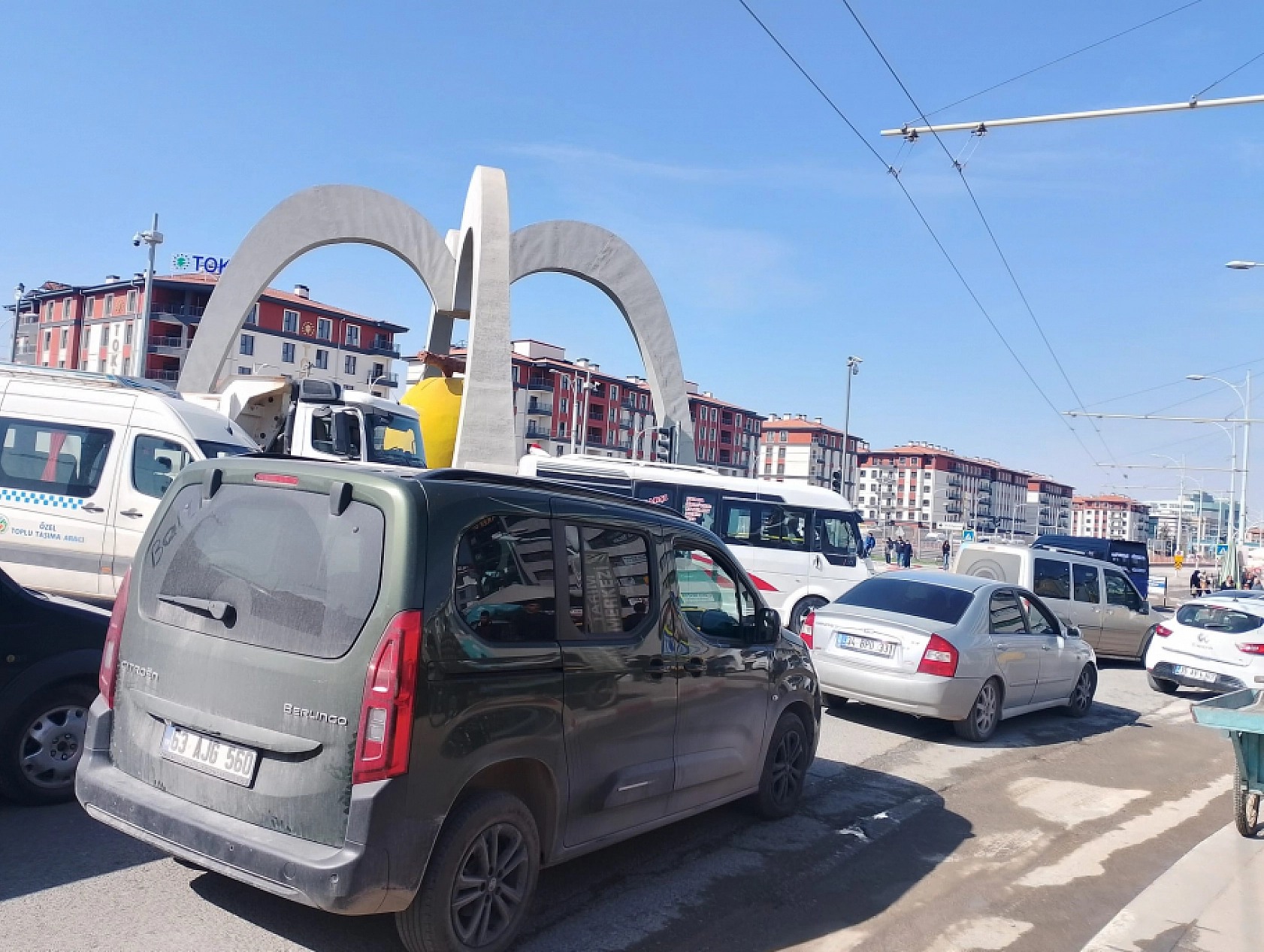 Malatya'da Çevre Yolu Trafiğe Kapatıldı: Hangi Güzergah Kullanılacak…