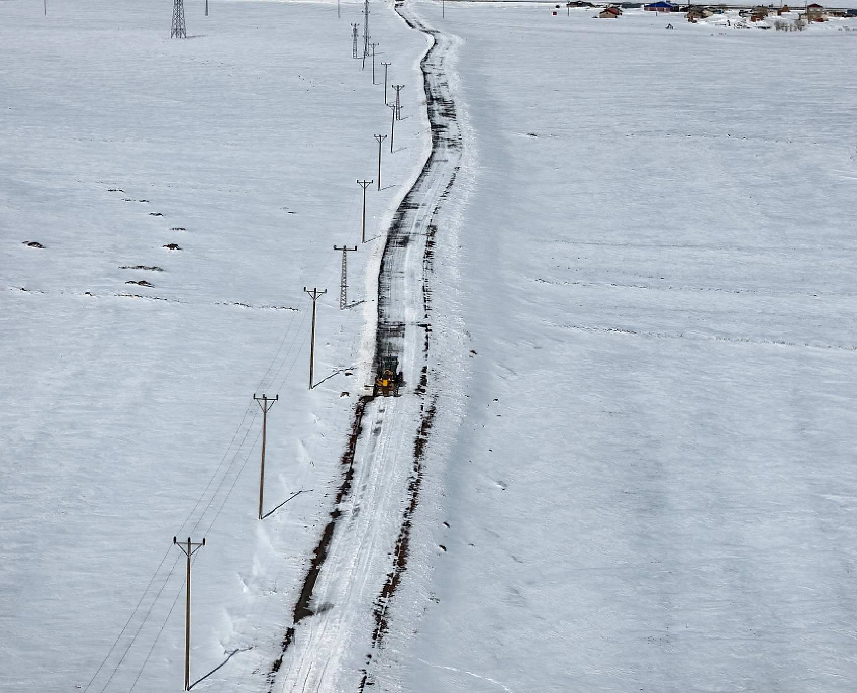 Kars'ta 3 köy yolu kapandı