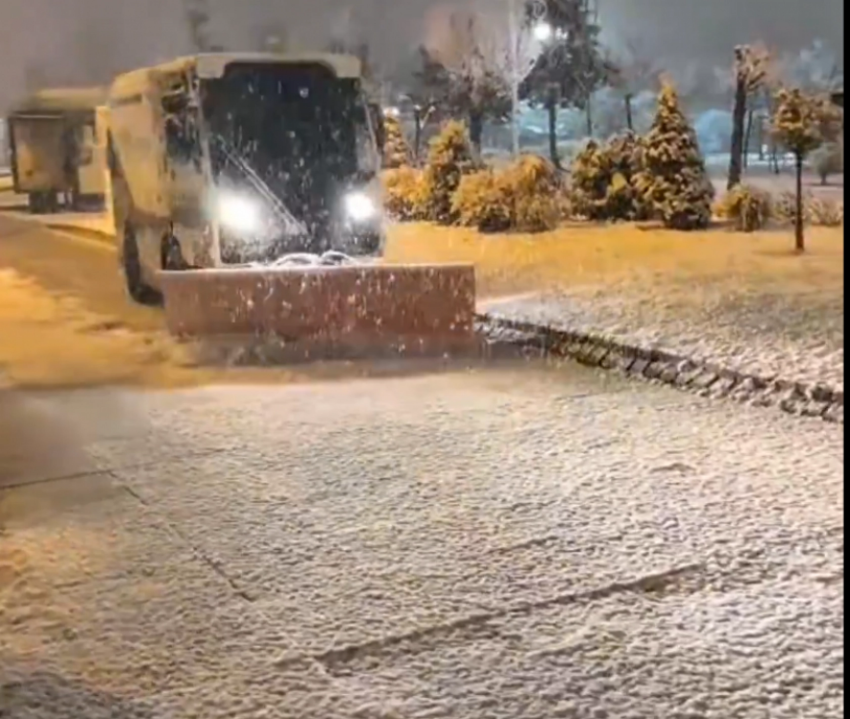 Başkan Er Sürücüleri Uyardı! ! Kış Lastiği Yoksa Trafiğe Çıkmayın