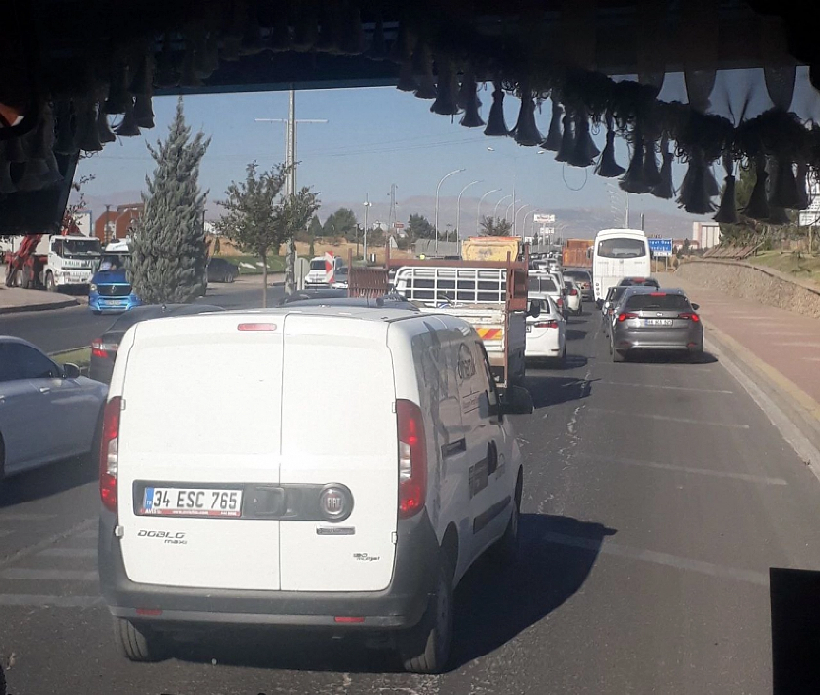 Malatya'da Uyarılar Kulak Ardı Edildi: Trafik Kâbusu Sürüyor!