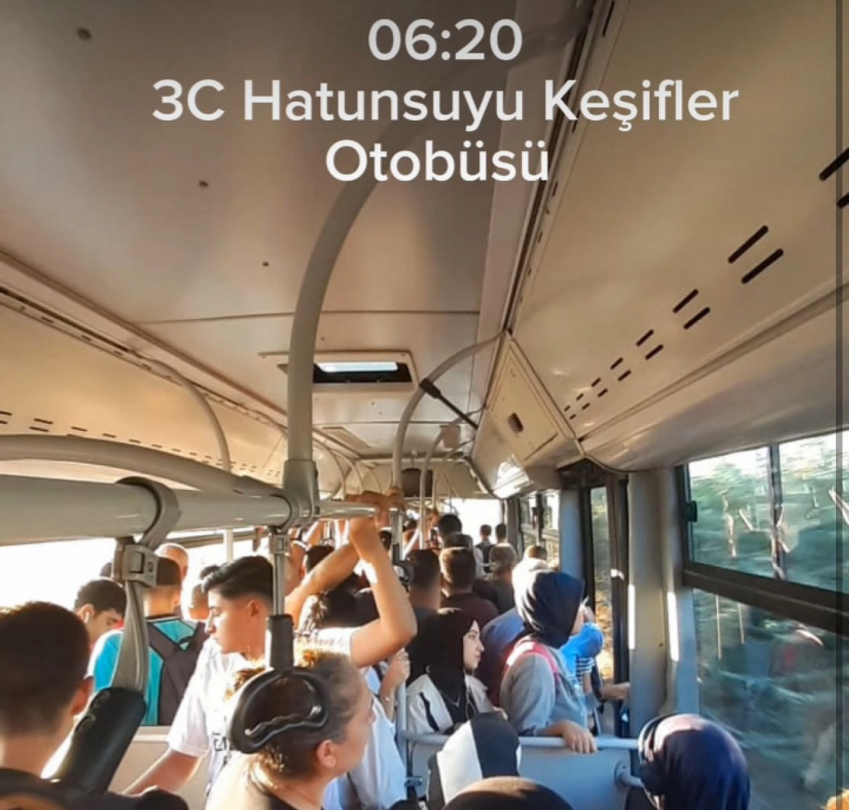 Malatya'da Ulaşım Krizi: Yeni Otobüsler Gösteride, Eski Otobüsler Yolda Kaldı