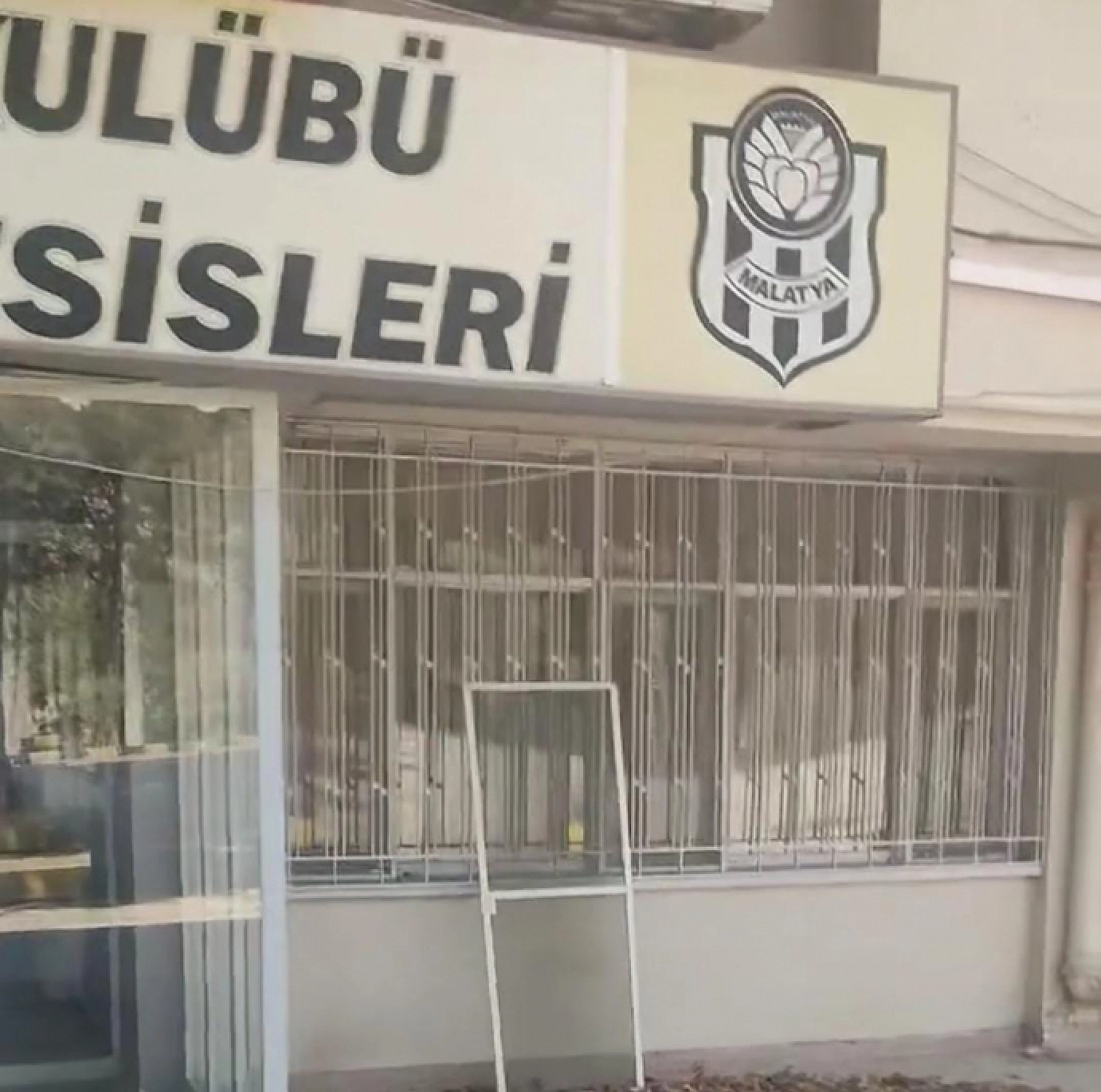 Yeni Malatyaspor'da Sır Olay: Tesislerde Neler Oluyor? Bu Seferde Kundaklama İddiası